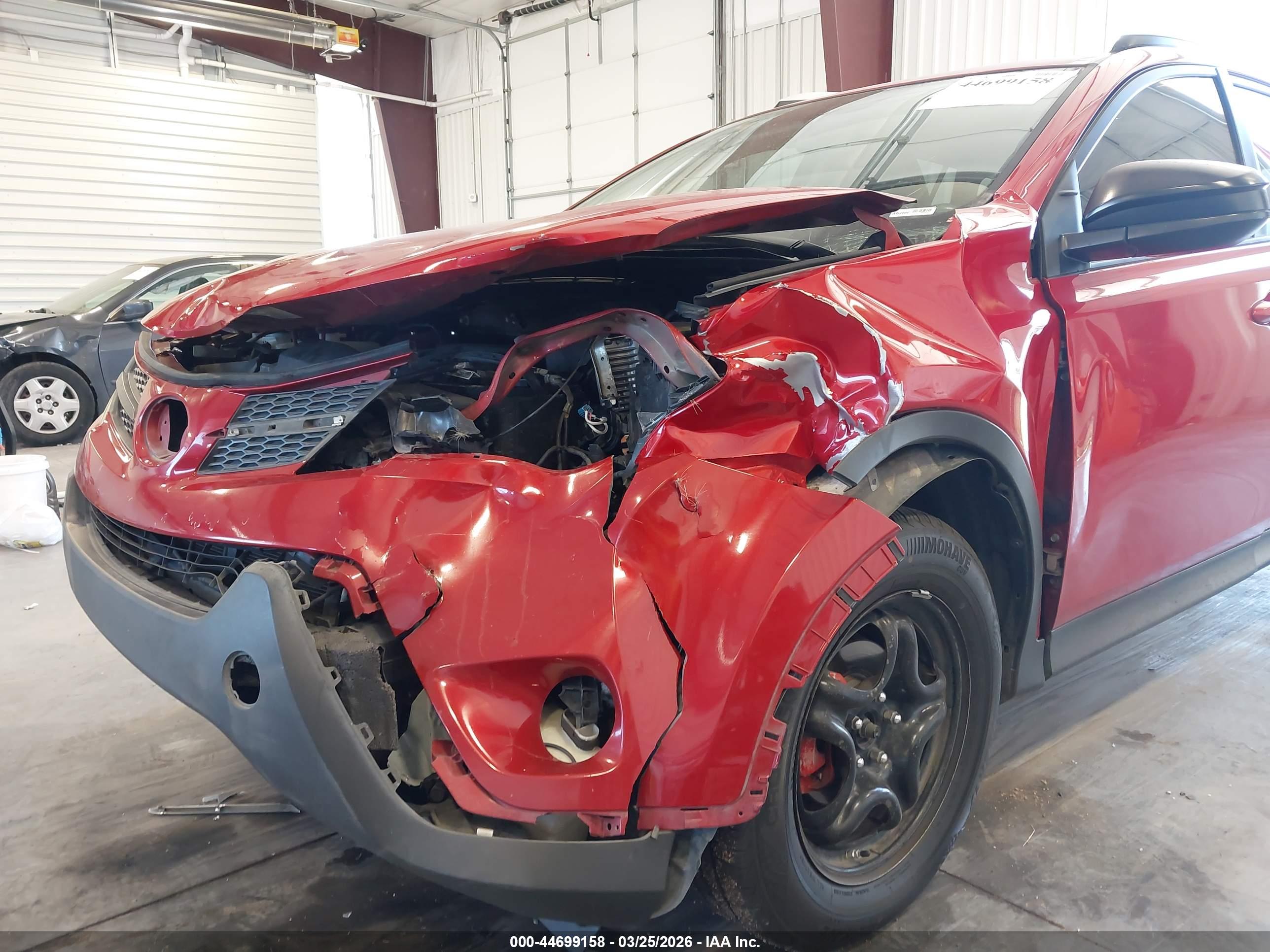 TOYOTA RAV4 image 6
