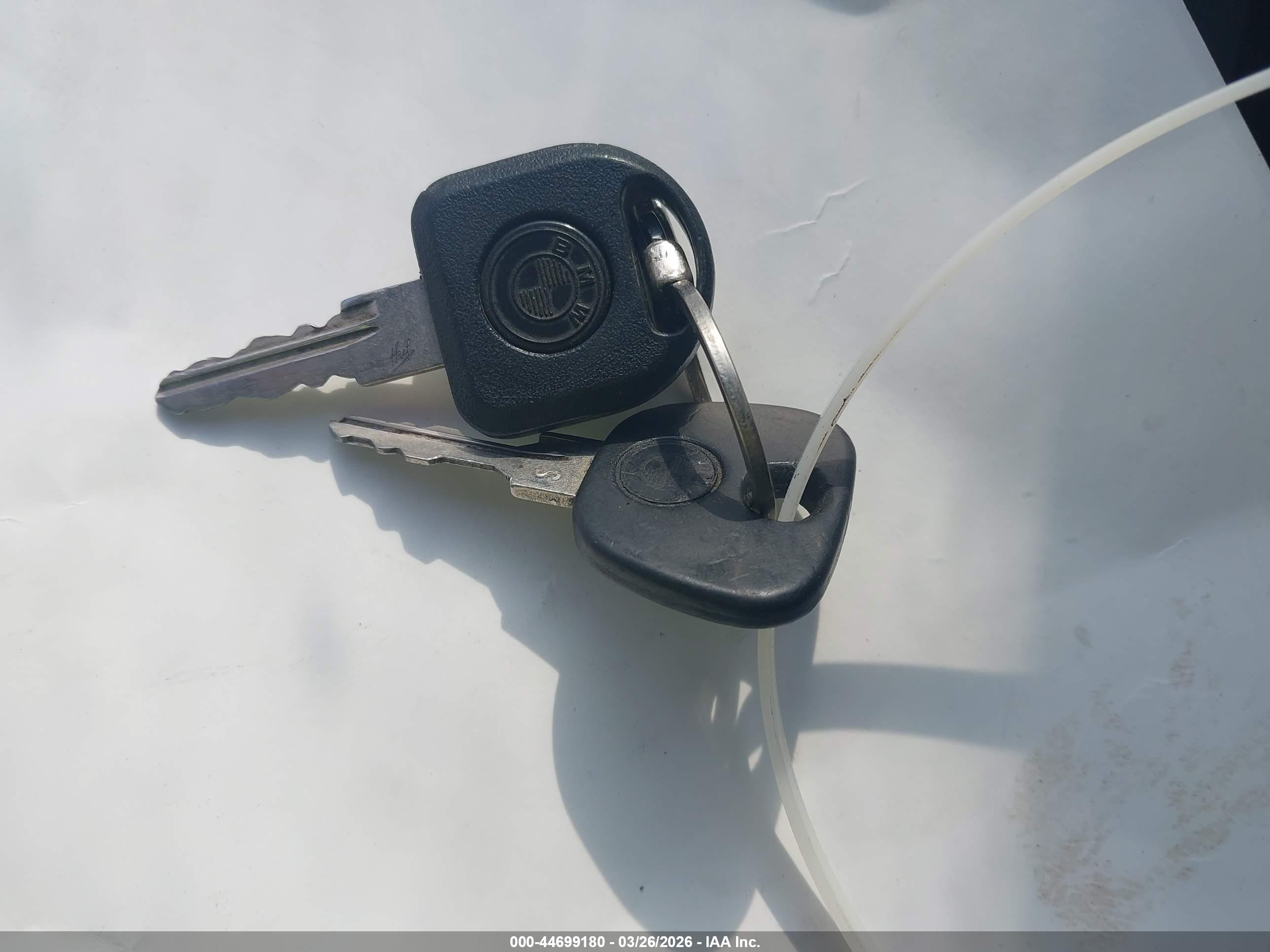 BMW 3 image 11