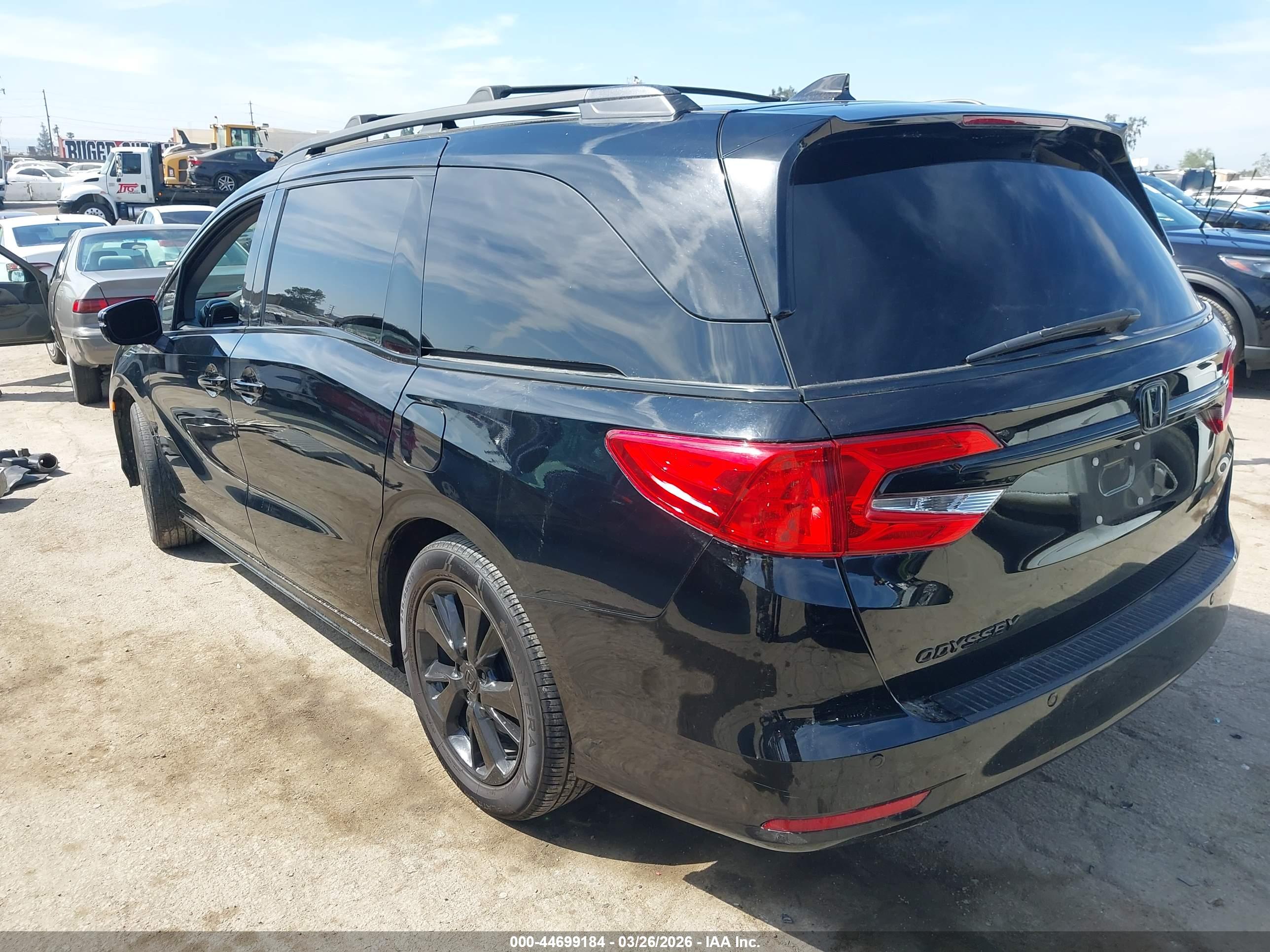 HONDA ODYSSEY image 3