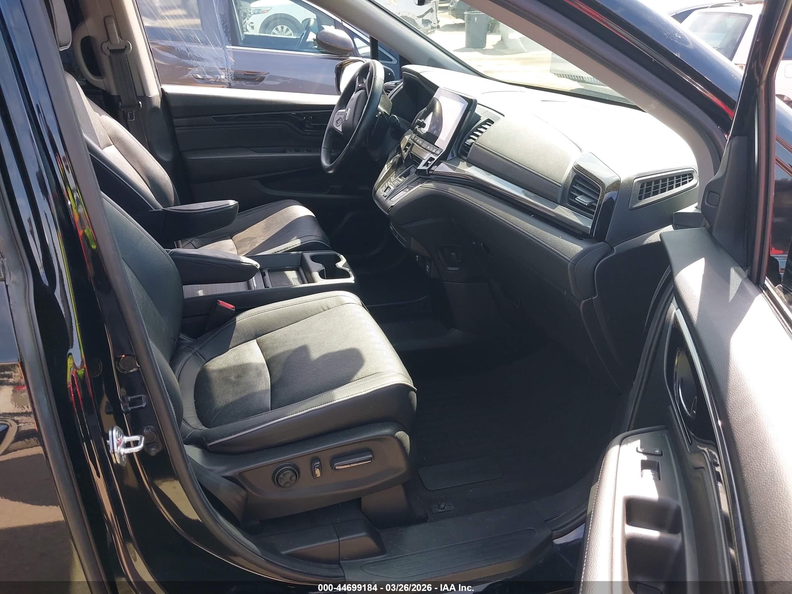 HONDA ODYSSEY image 5