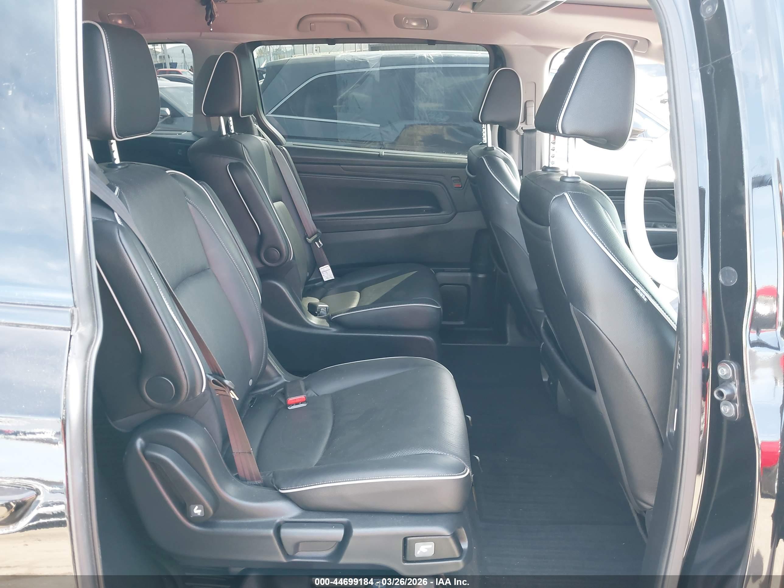 HONDA ODYSSEY image 8