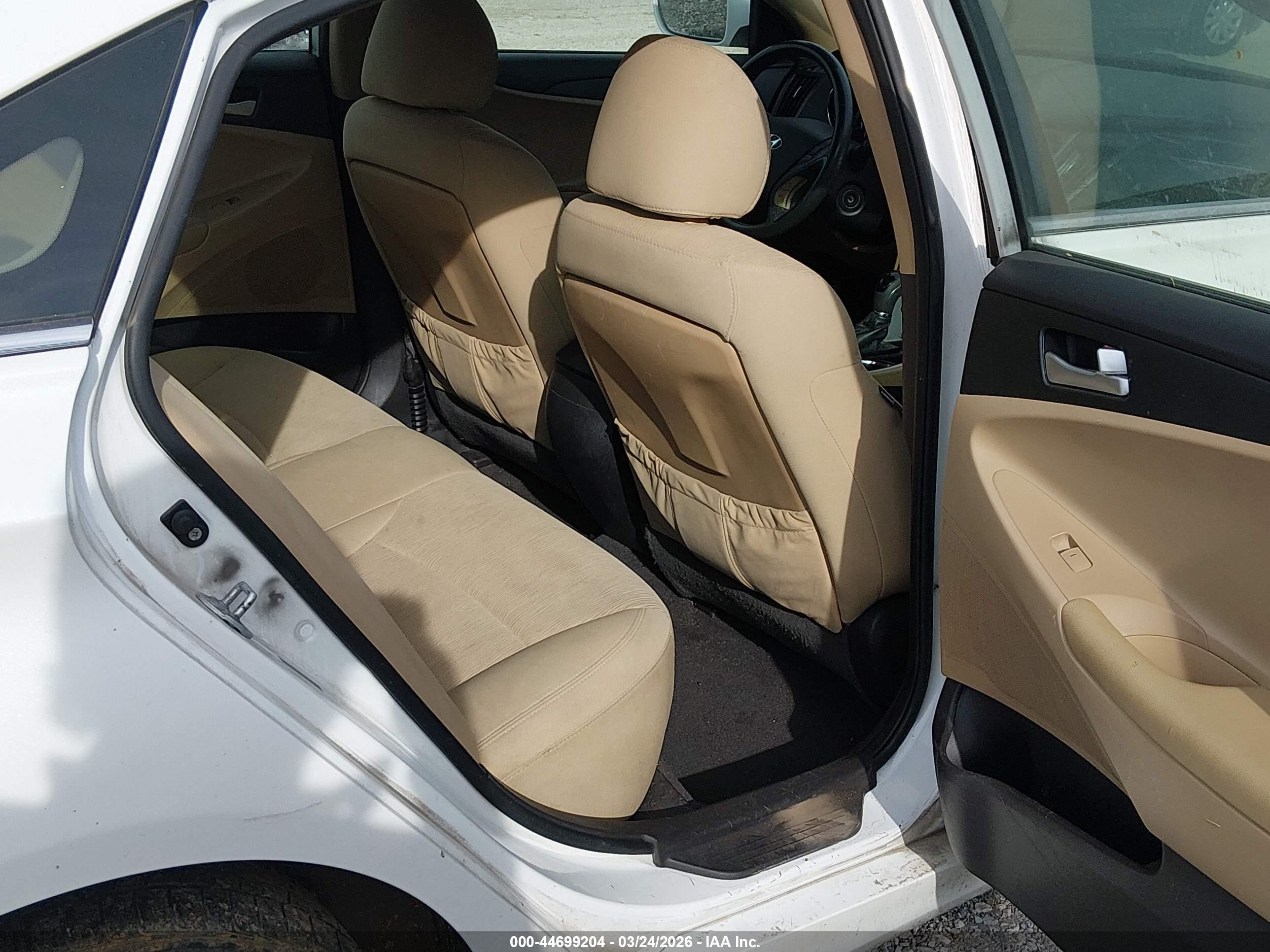 HYUNDAI SONATA image 8