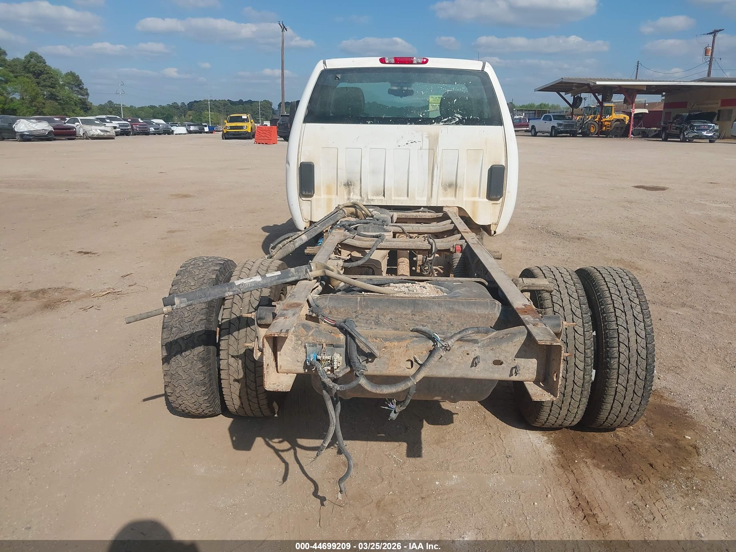 CHEVROLET SILVERADO image 7