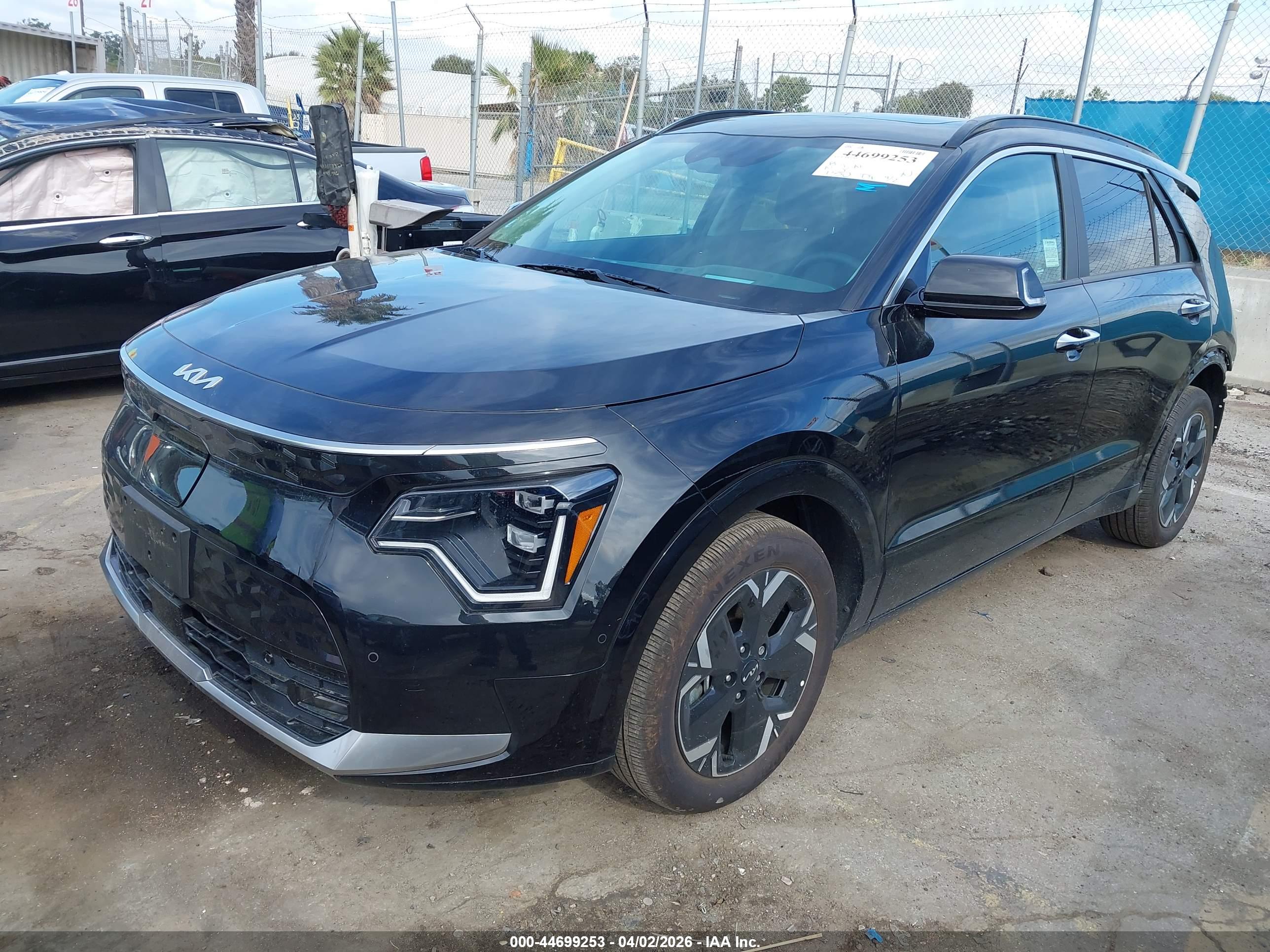 KIA NIRO image 2