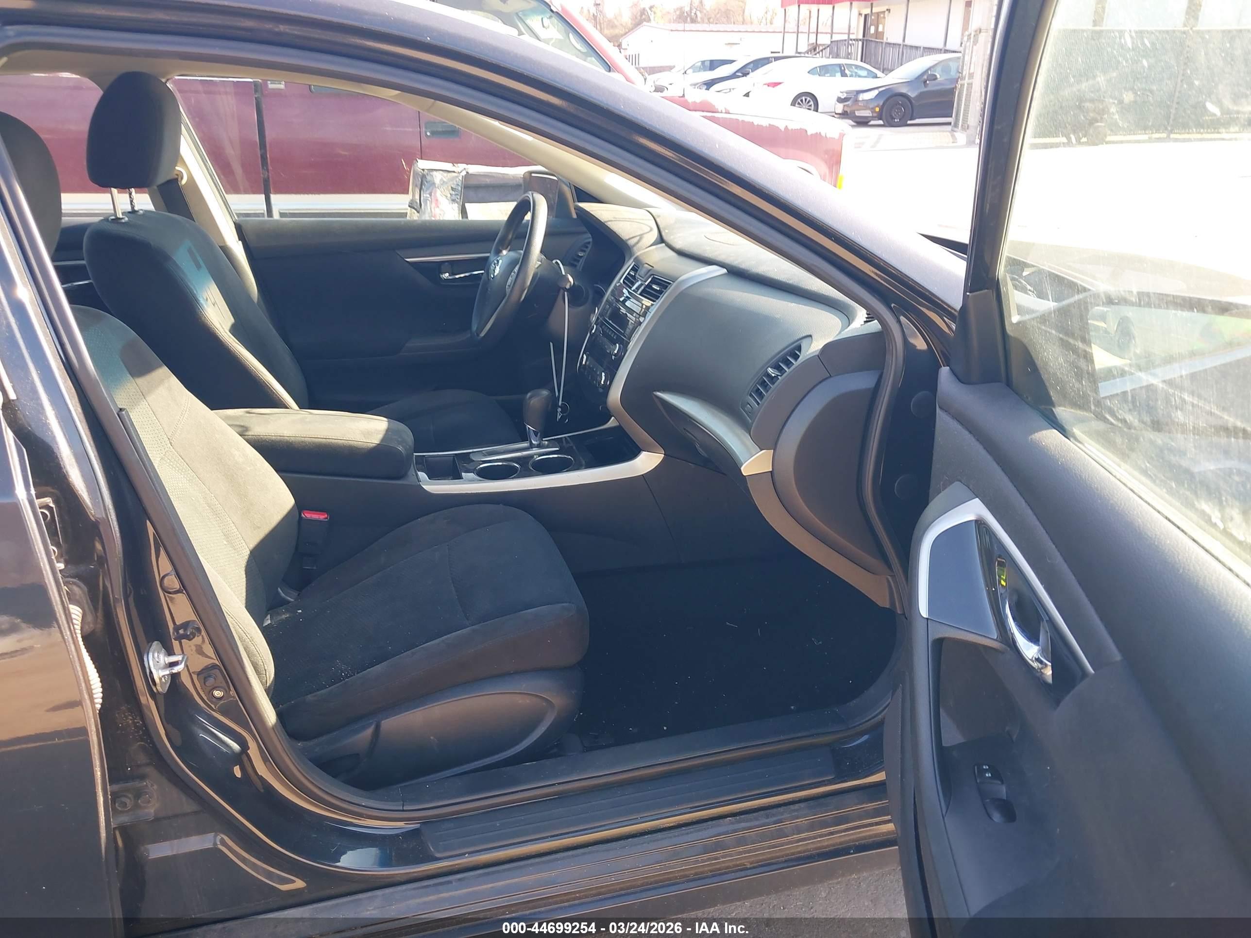 NISSAN ALTIMA image 5