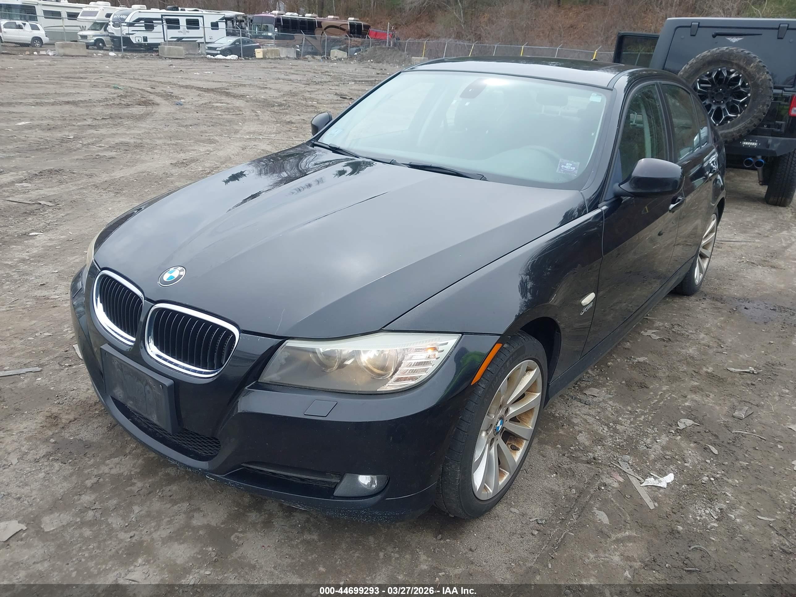 BMW 328I image 2