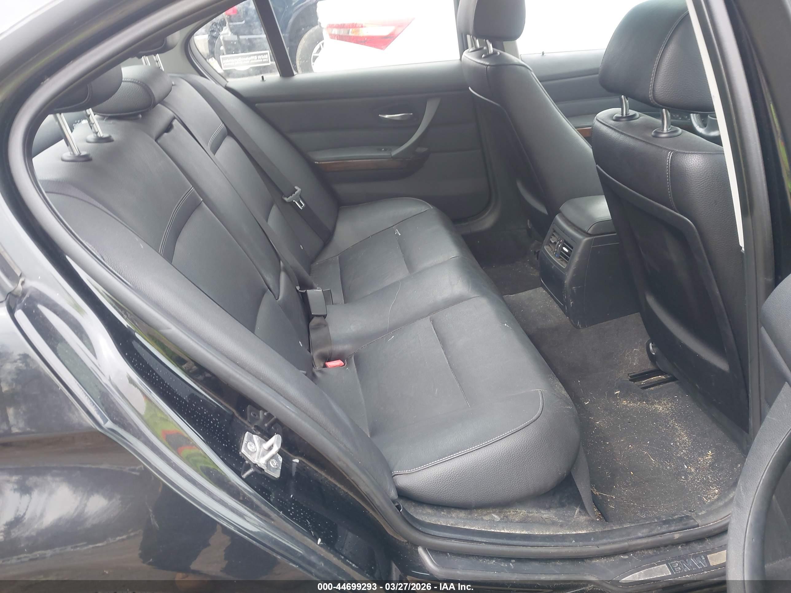 BMW 328I image 8