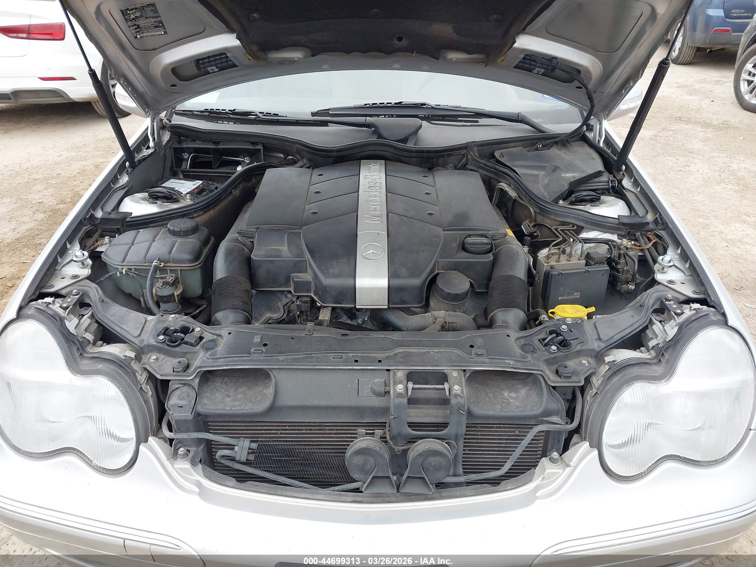 MERCEDES-BENZ C image 10