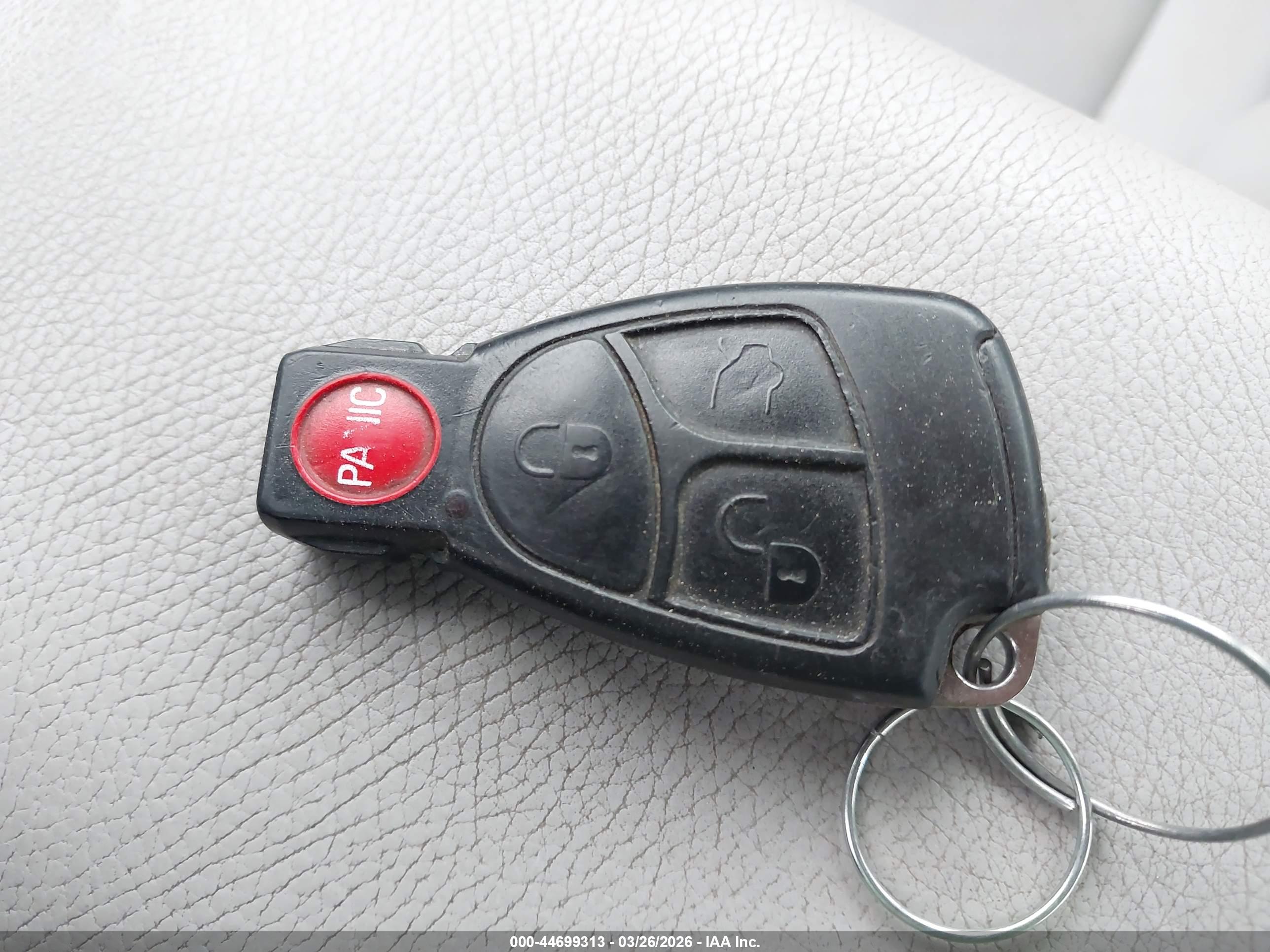 MERCEDES-BENZ C image 11