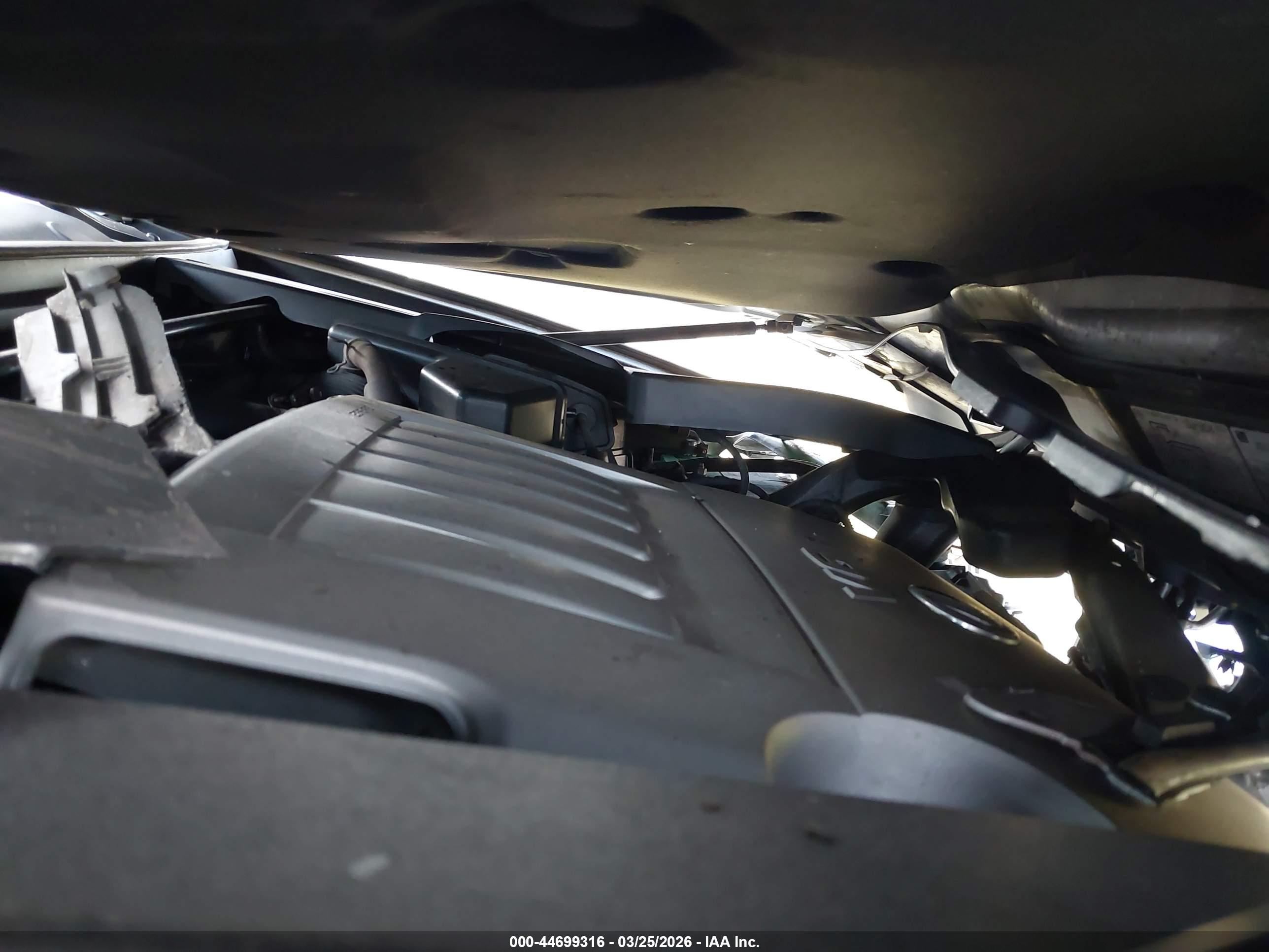 LEXUS ES image 10