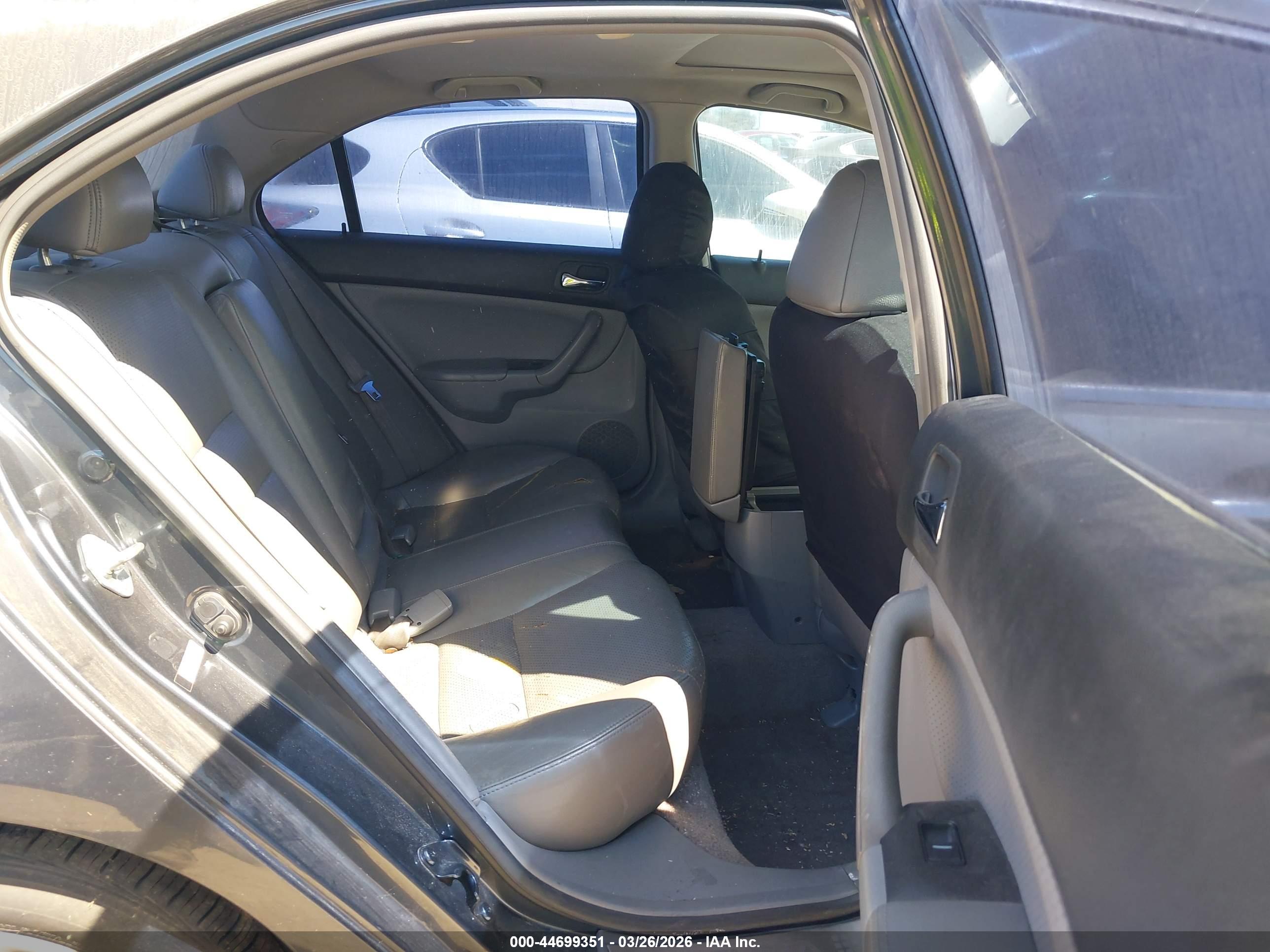 ACURA TSX image 8