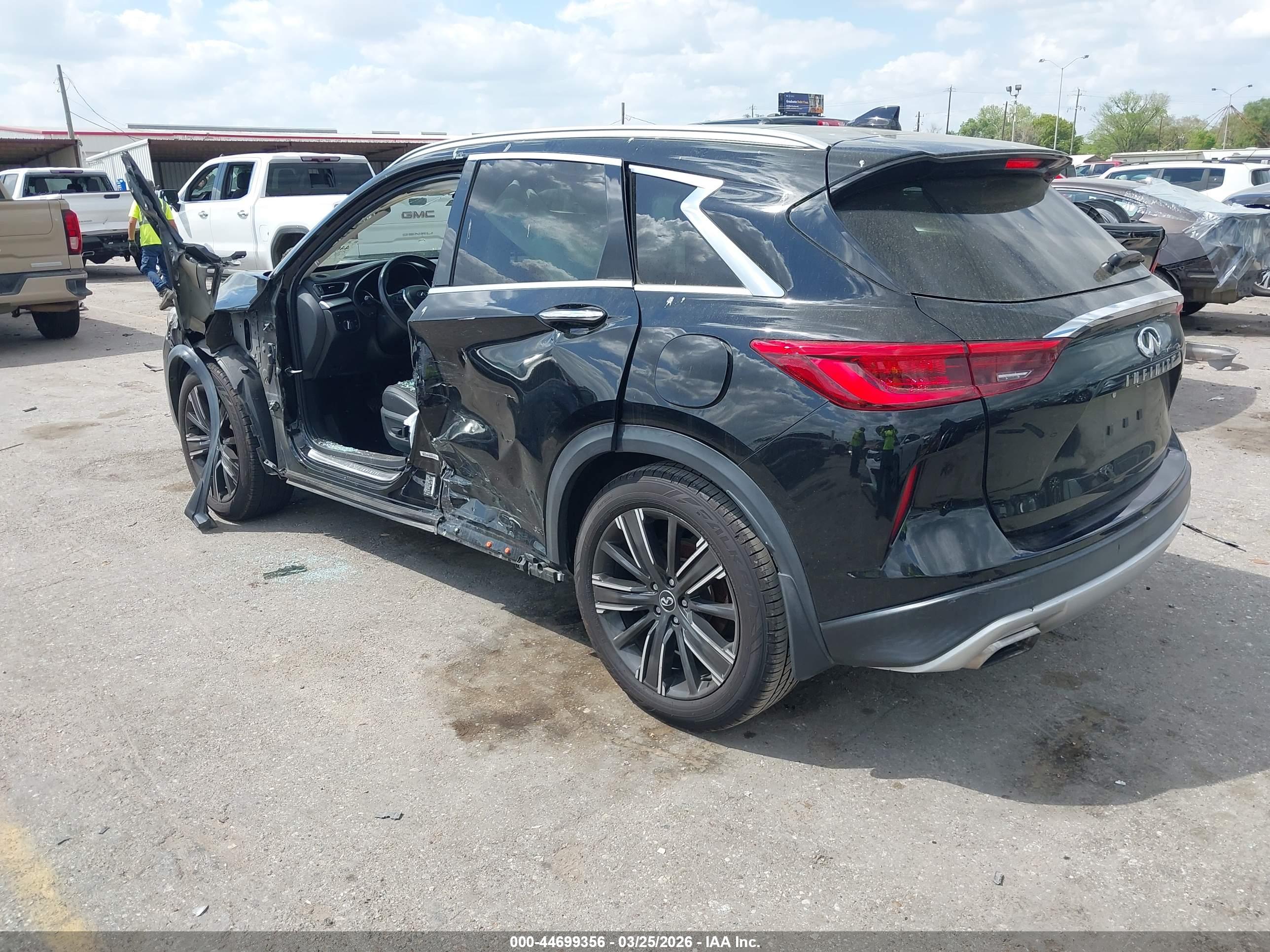 INFINITI QX50 image 3