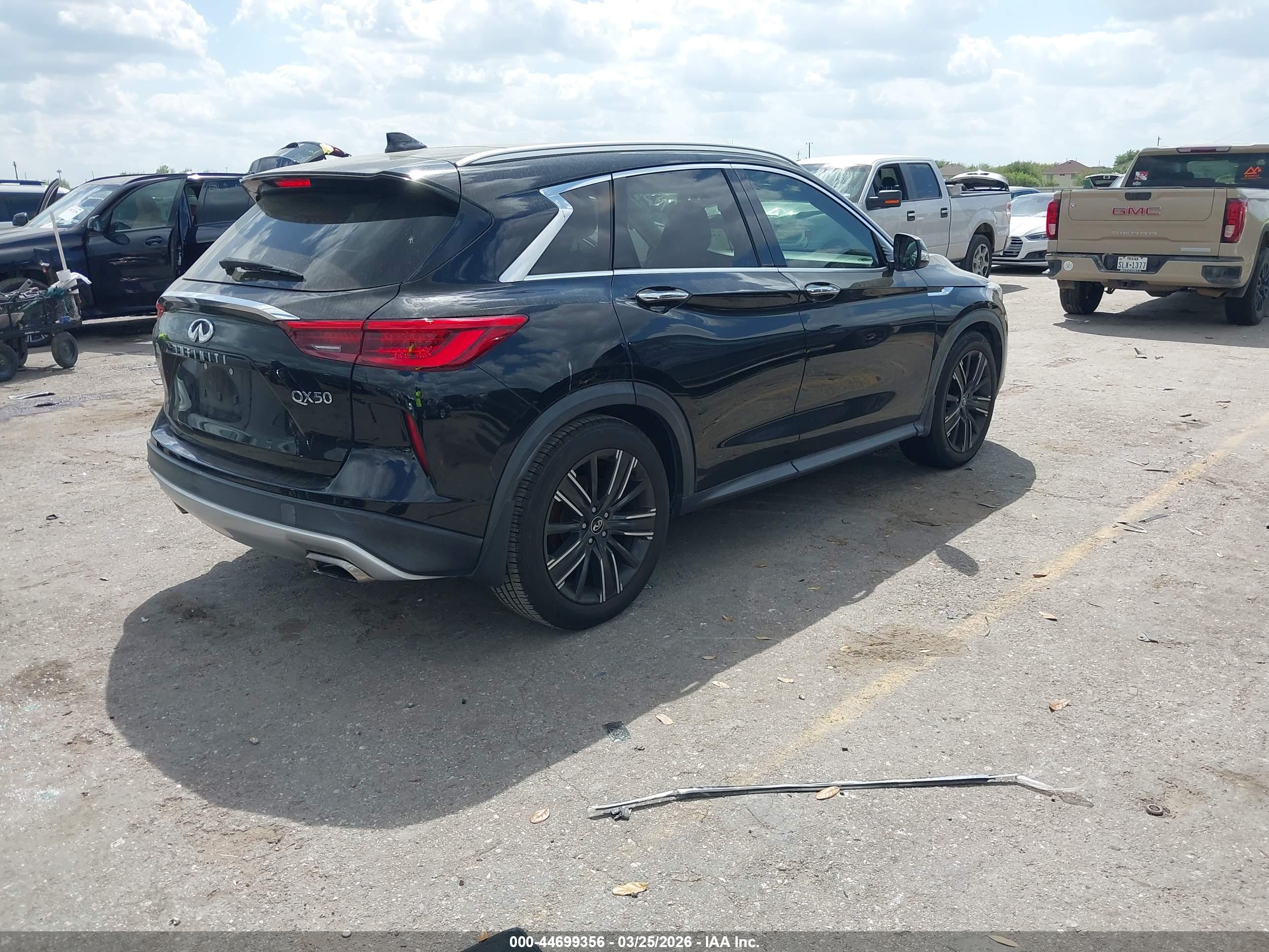 INFINITI QX50 image 4
