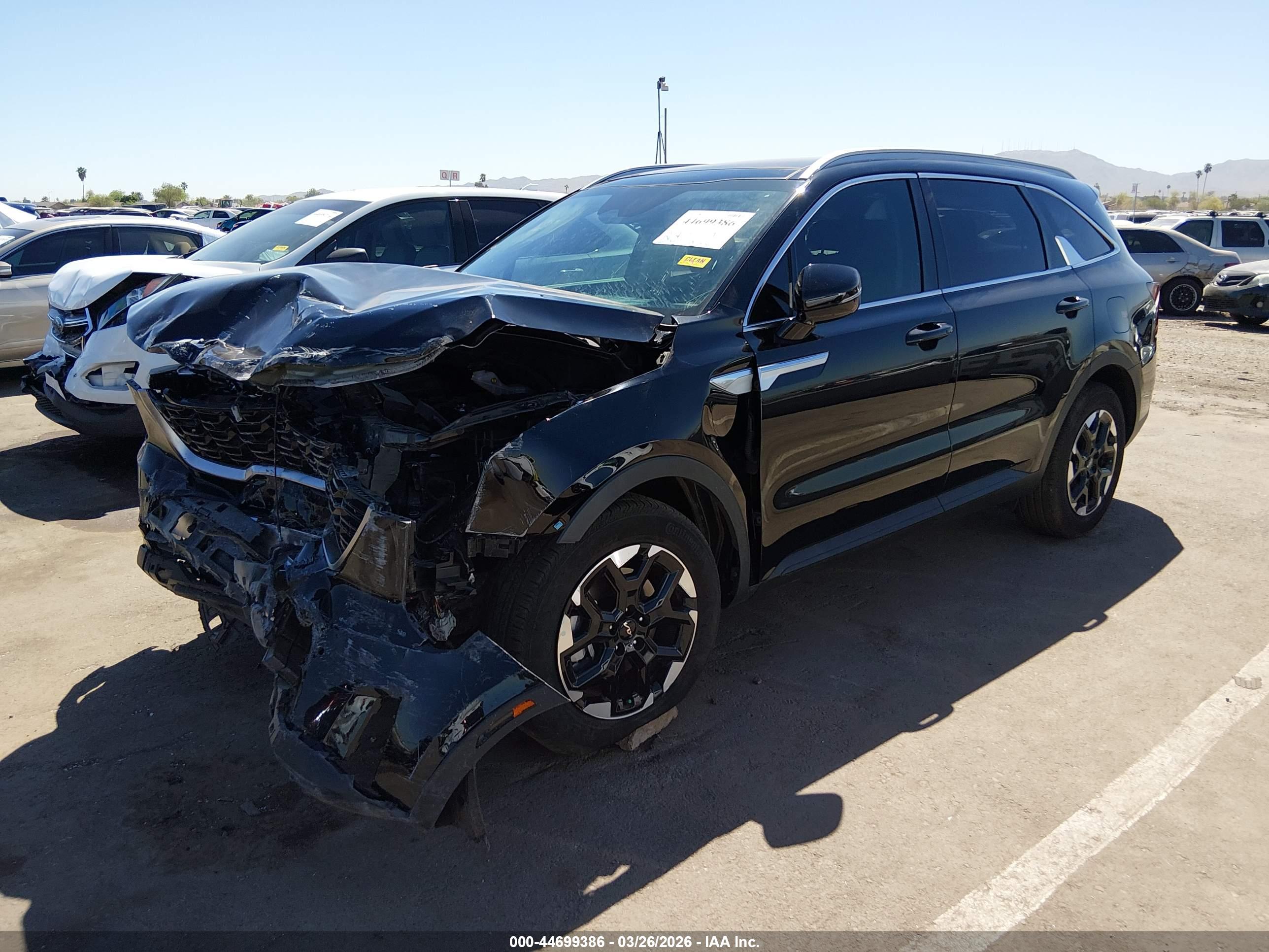 KIA SORENTO image 2