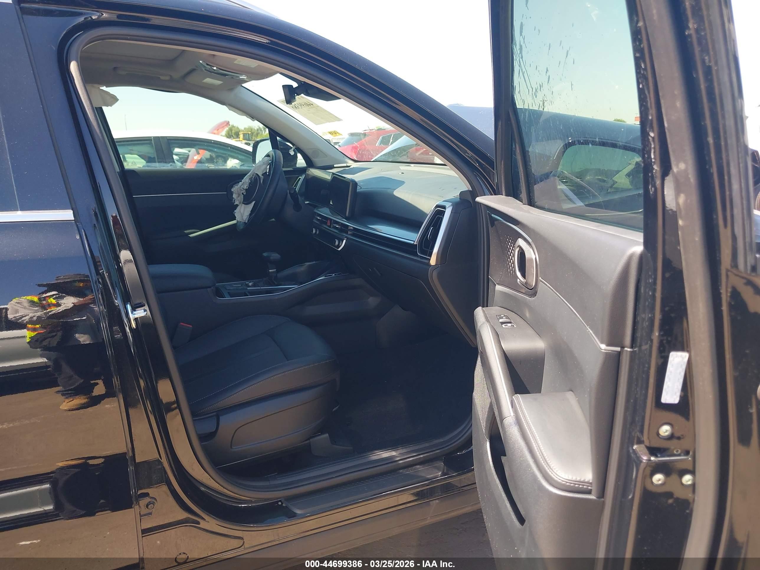 KIA SORENTO image 5