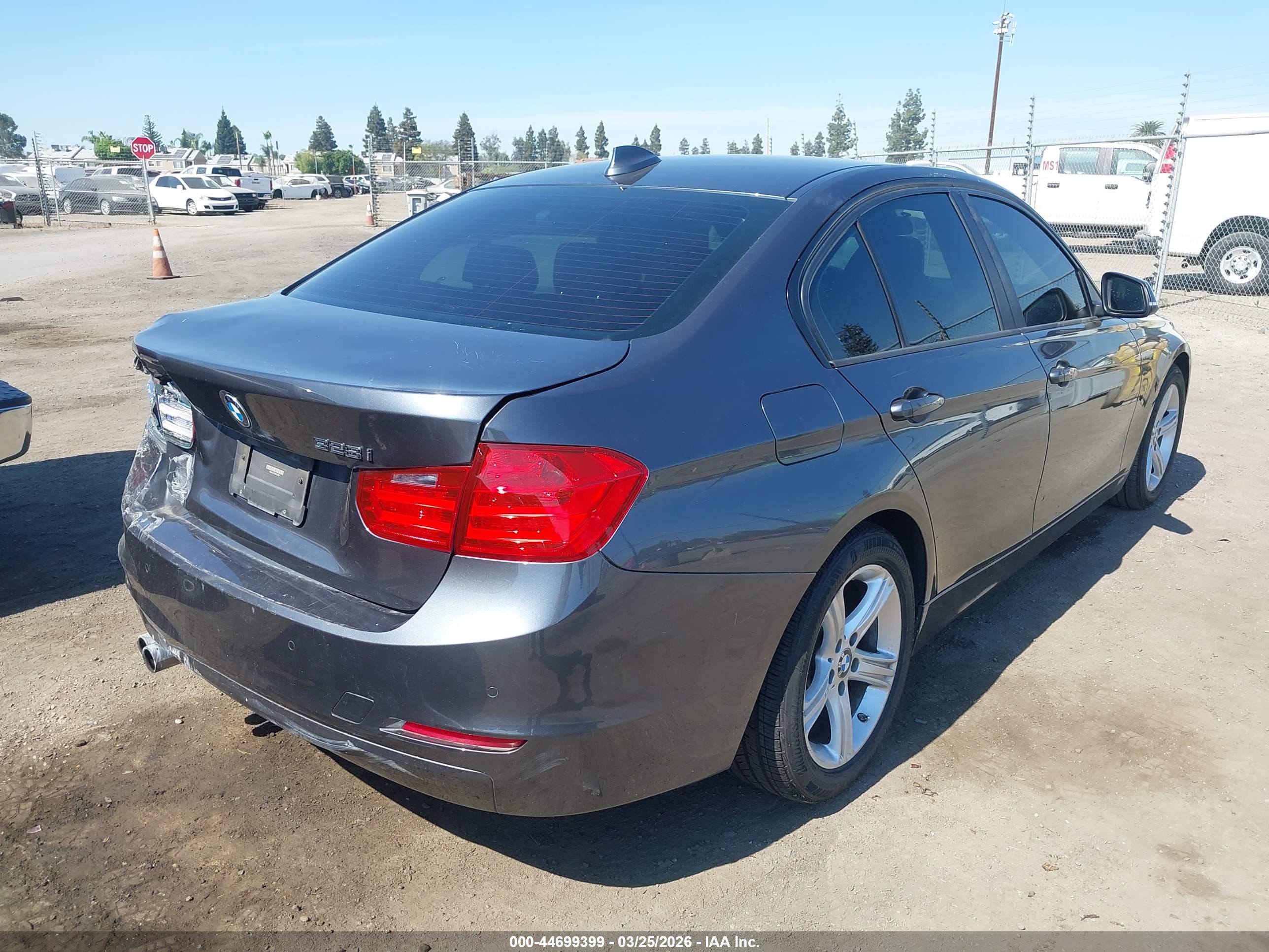 BMW 328I image 4