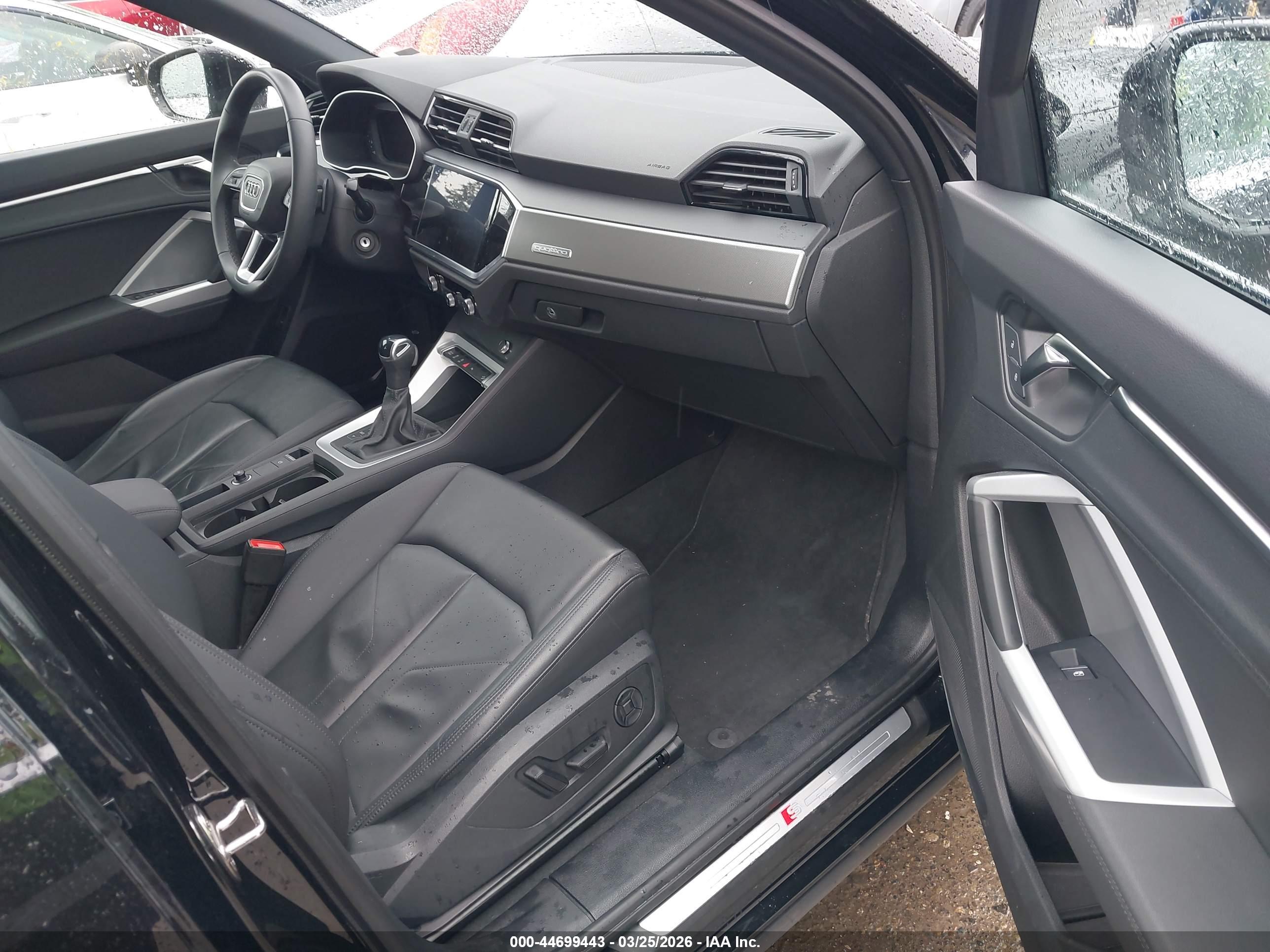 AUDI Q3 image 5
