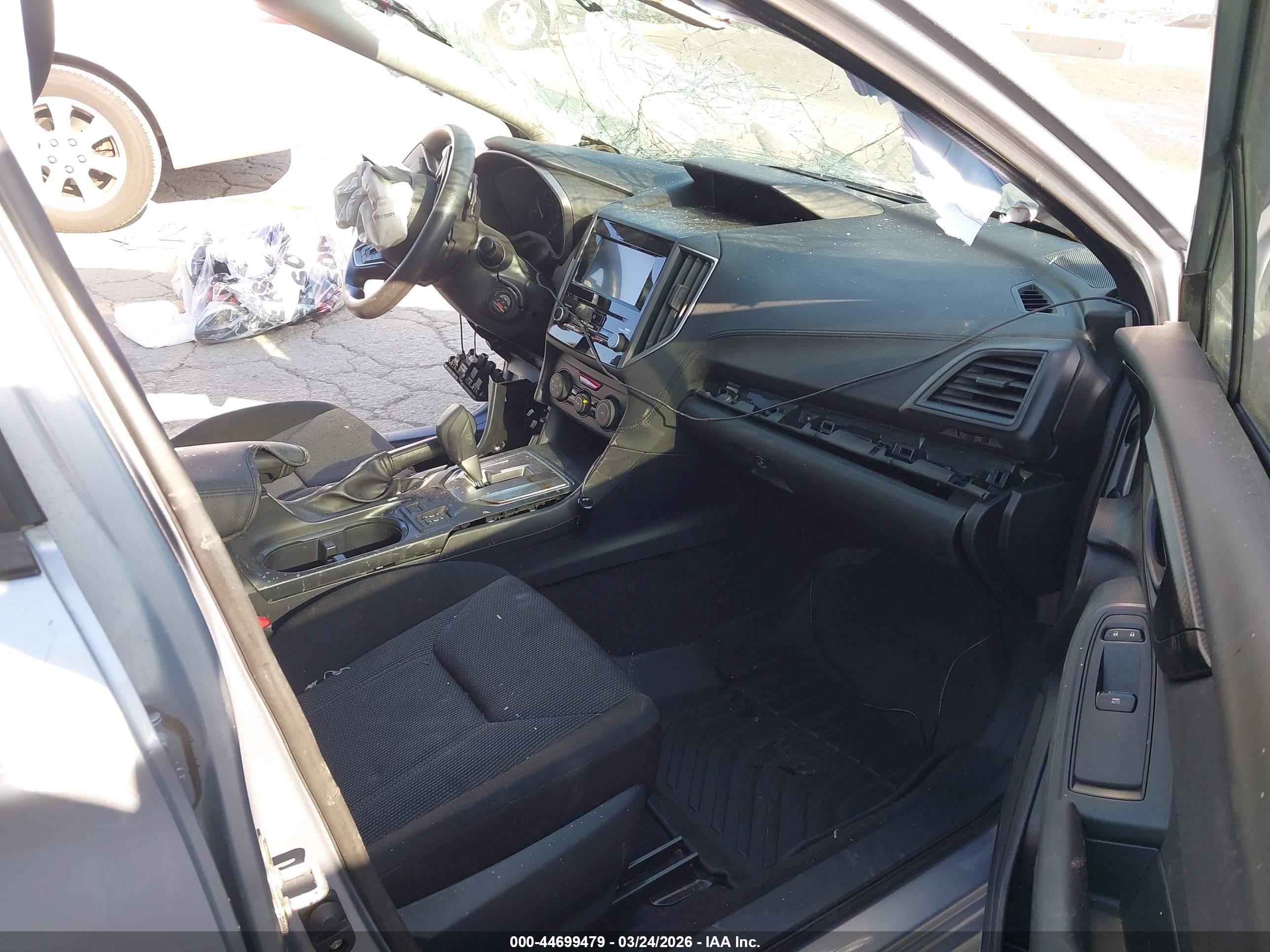SUBARU IMPREZA image 5