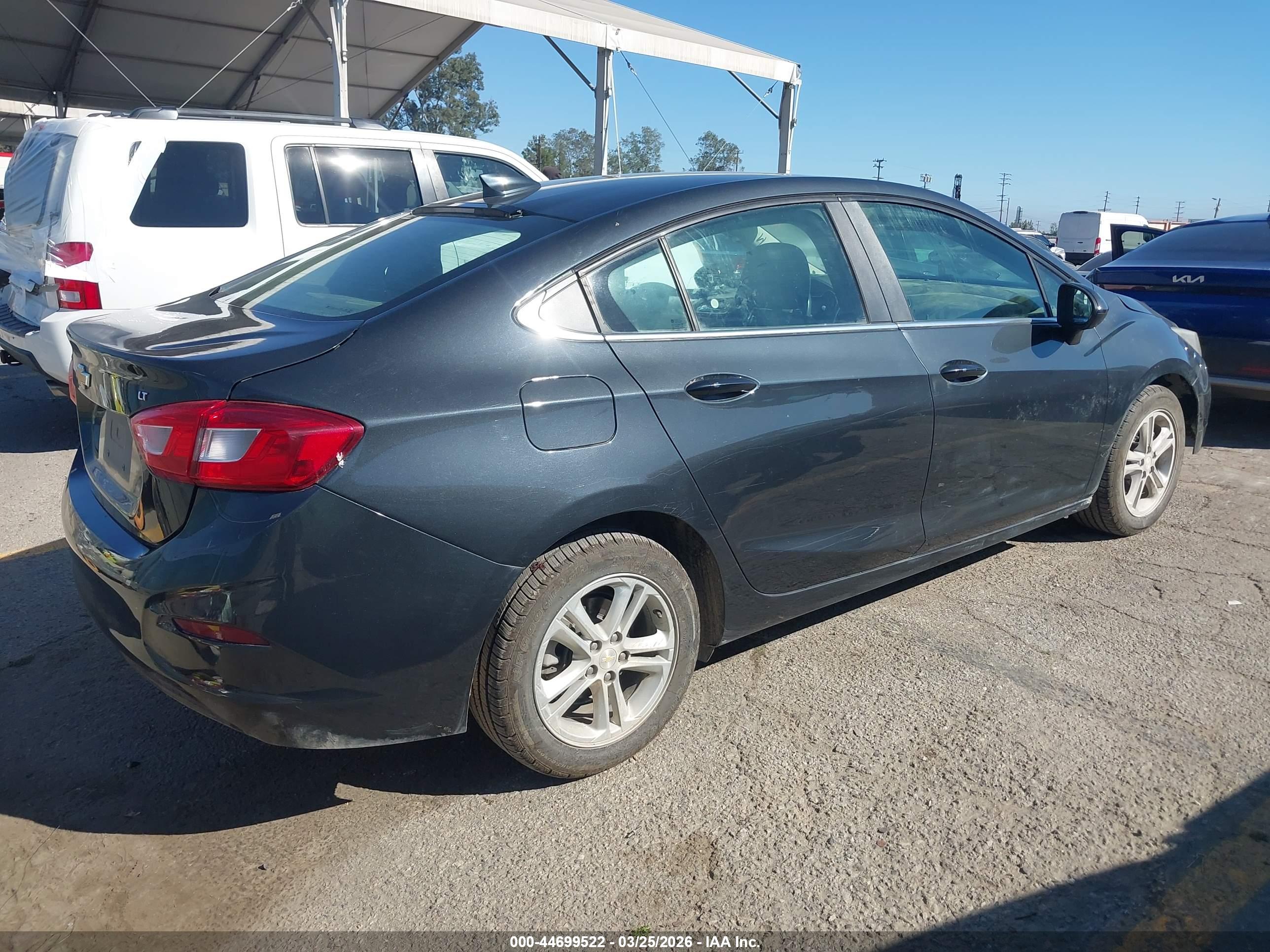 CHEVROLET CRUZE image 4