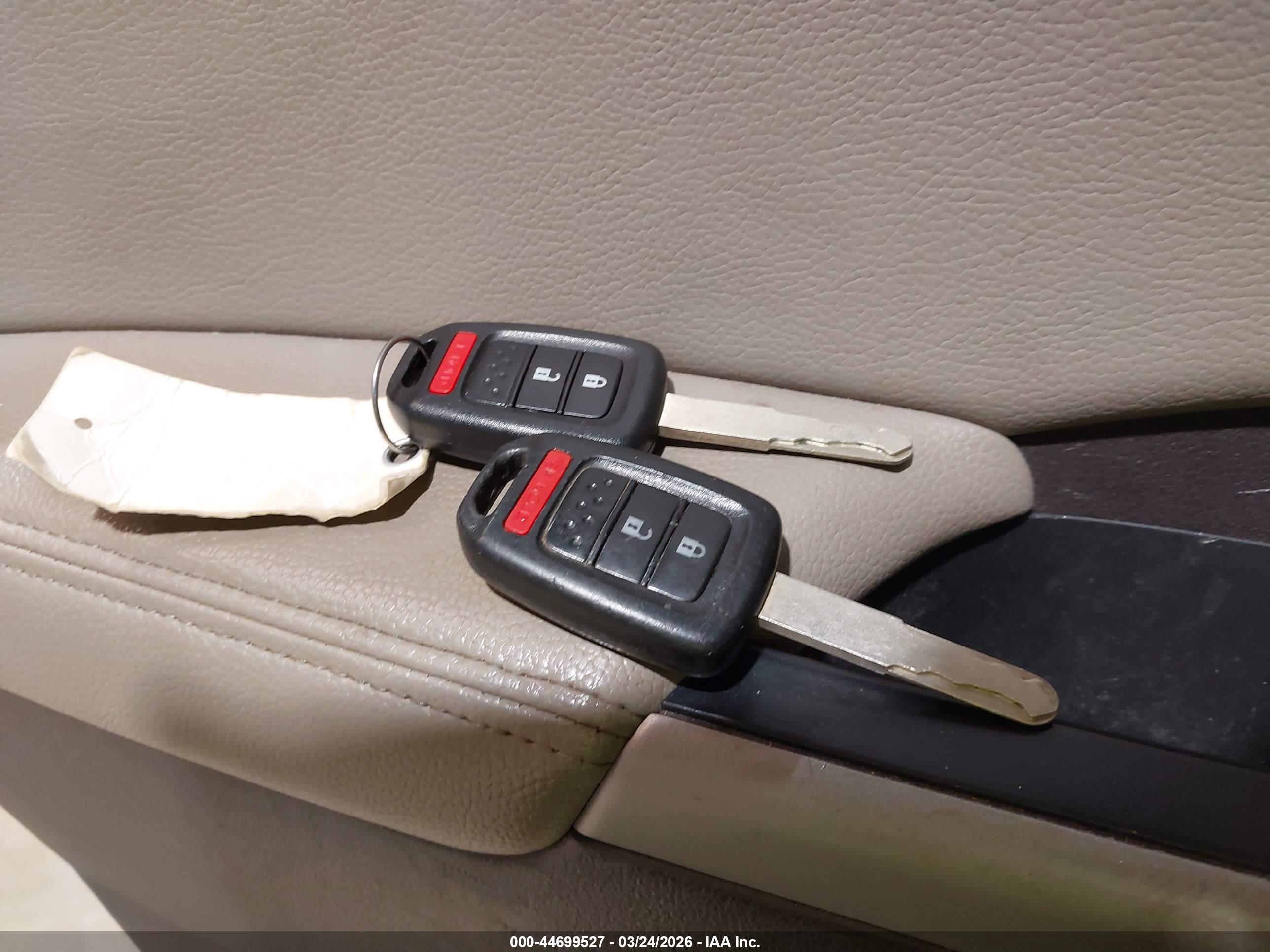 HONDA CR-V image 11