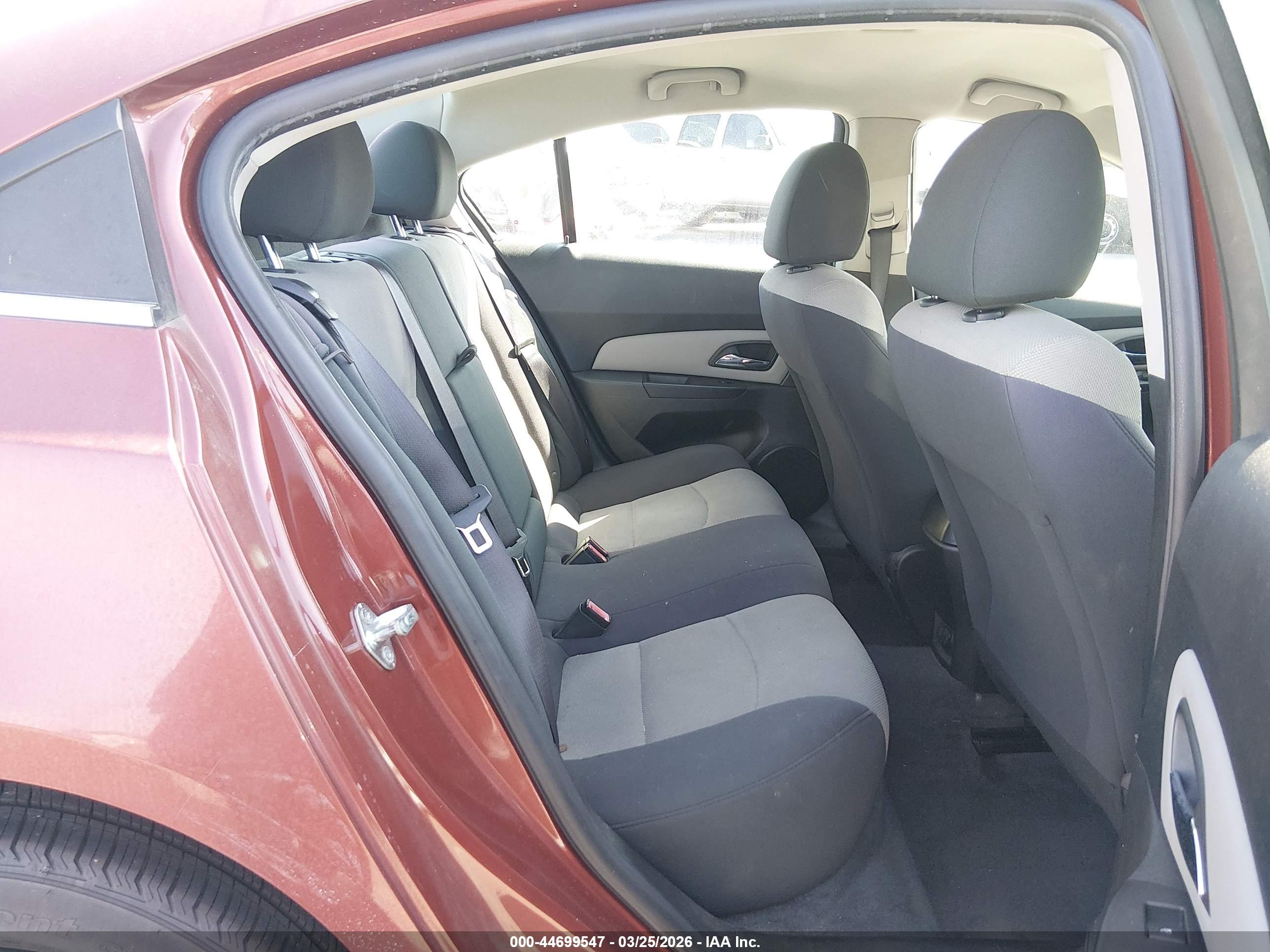 CHEVROLET CRUZE image 8