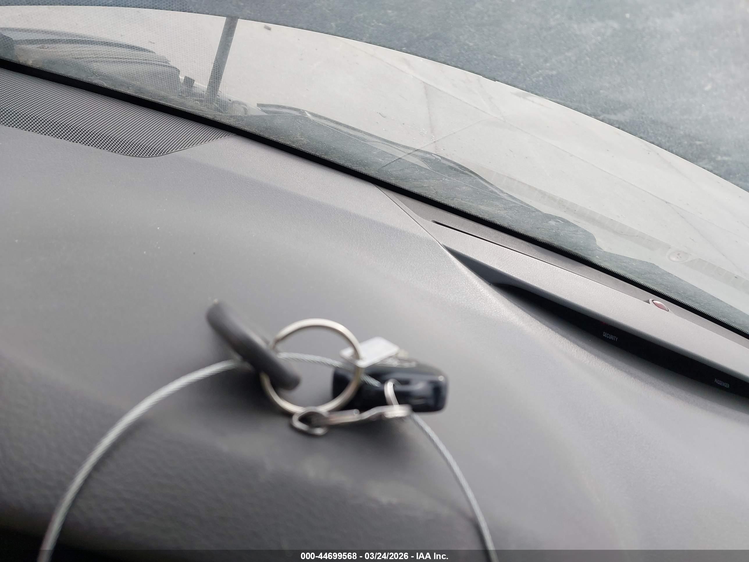TOYOTA CAMRY image 11