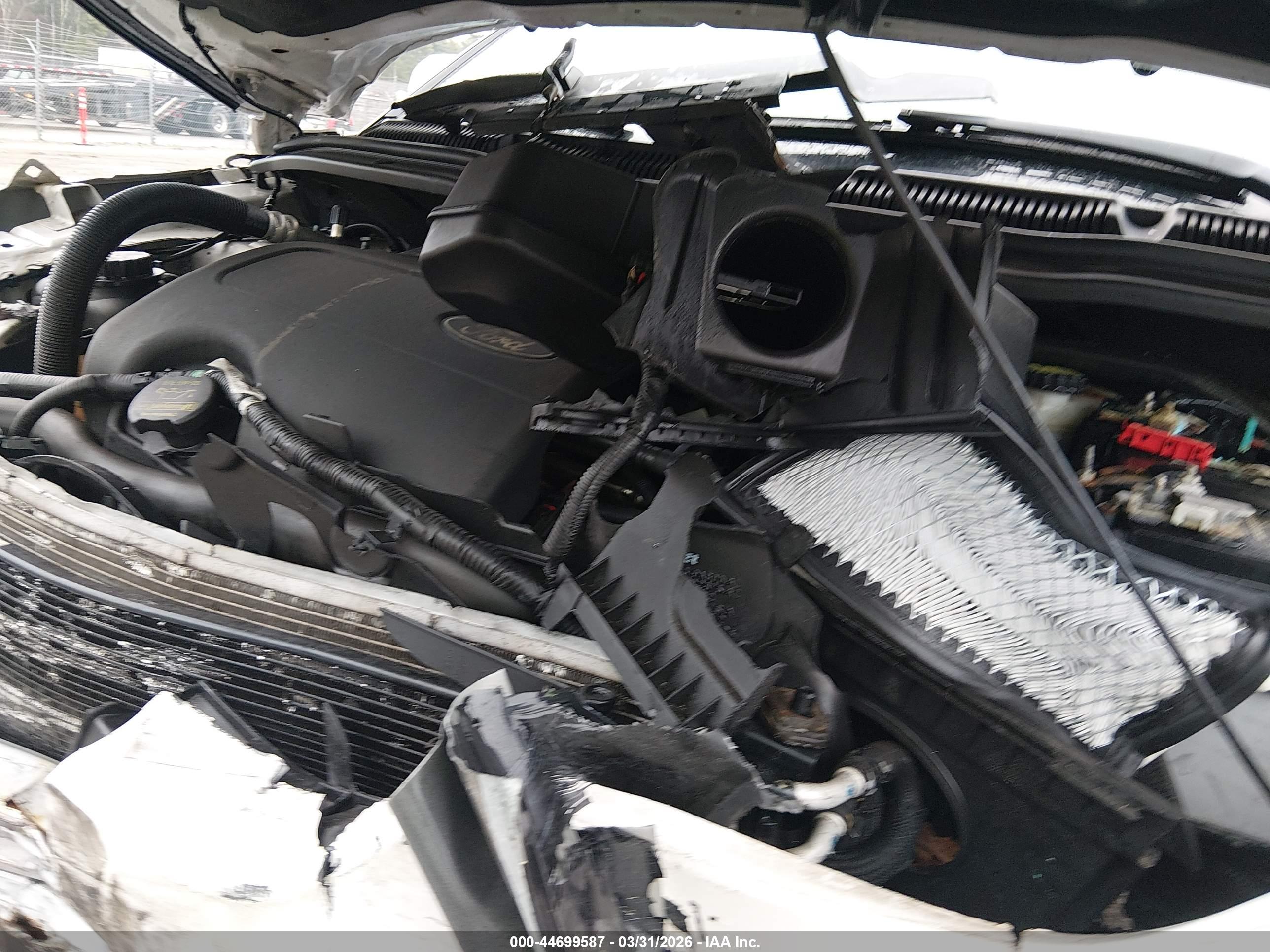 FORD EXPLORER image 10