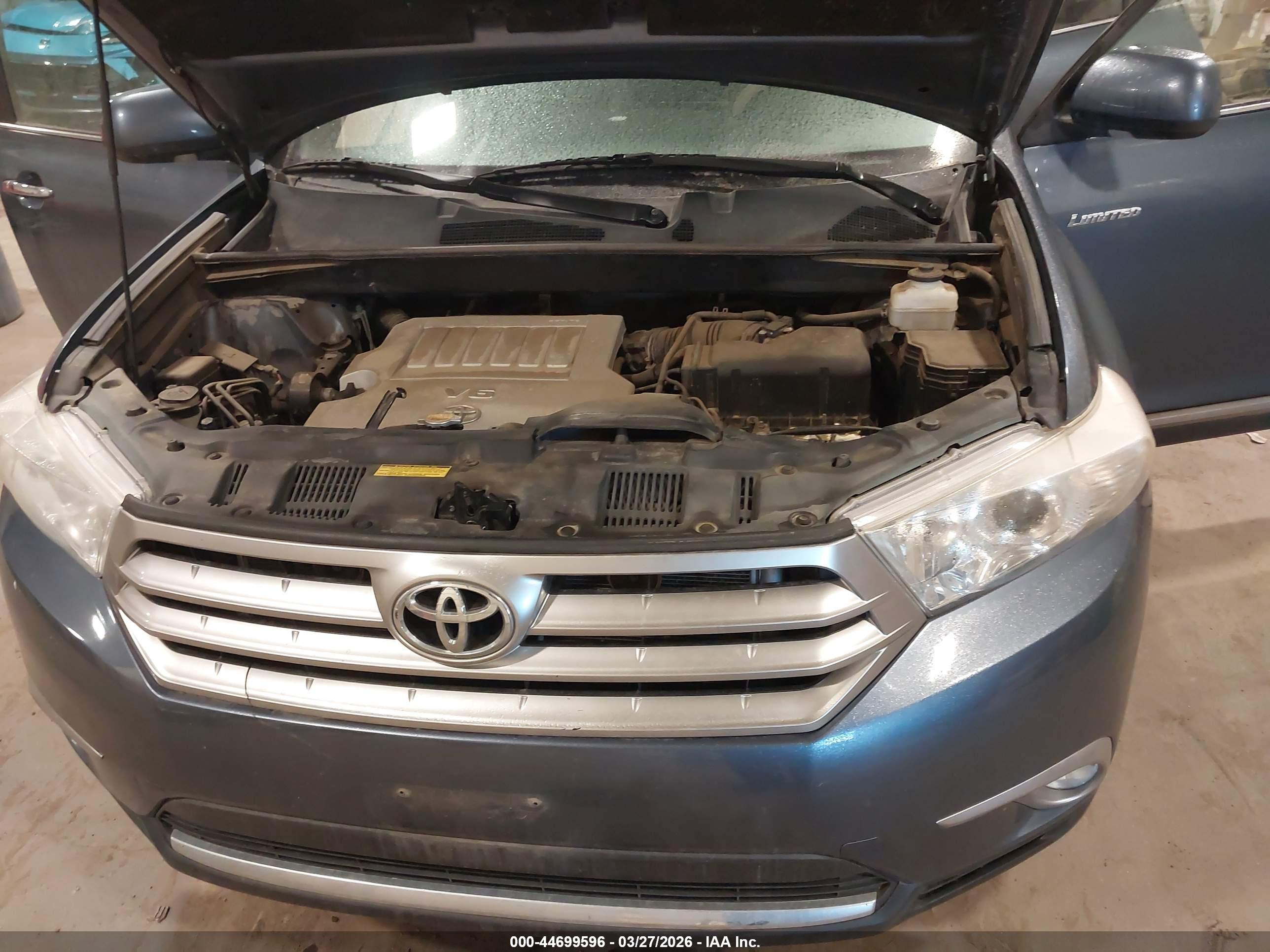 TOYOTA HIGHLANDER image 10