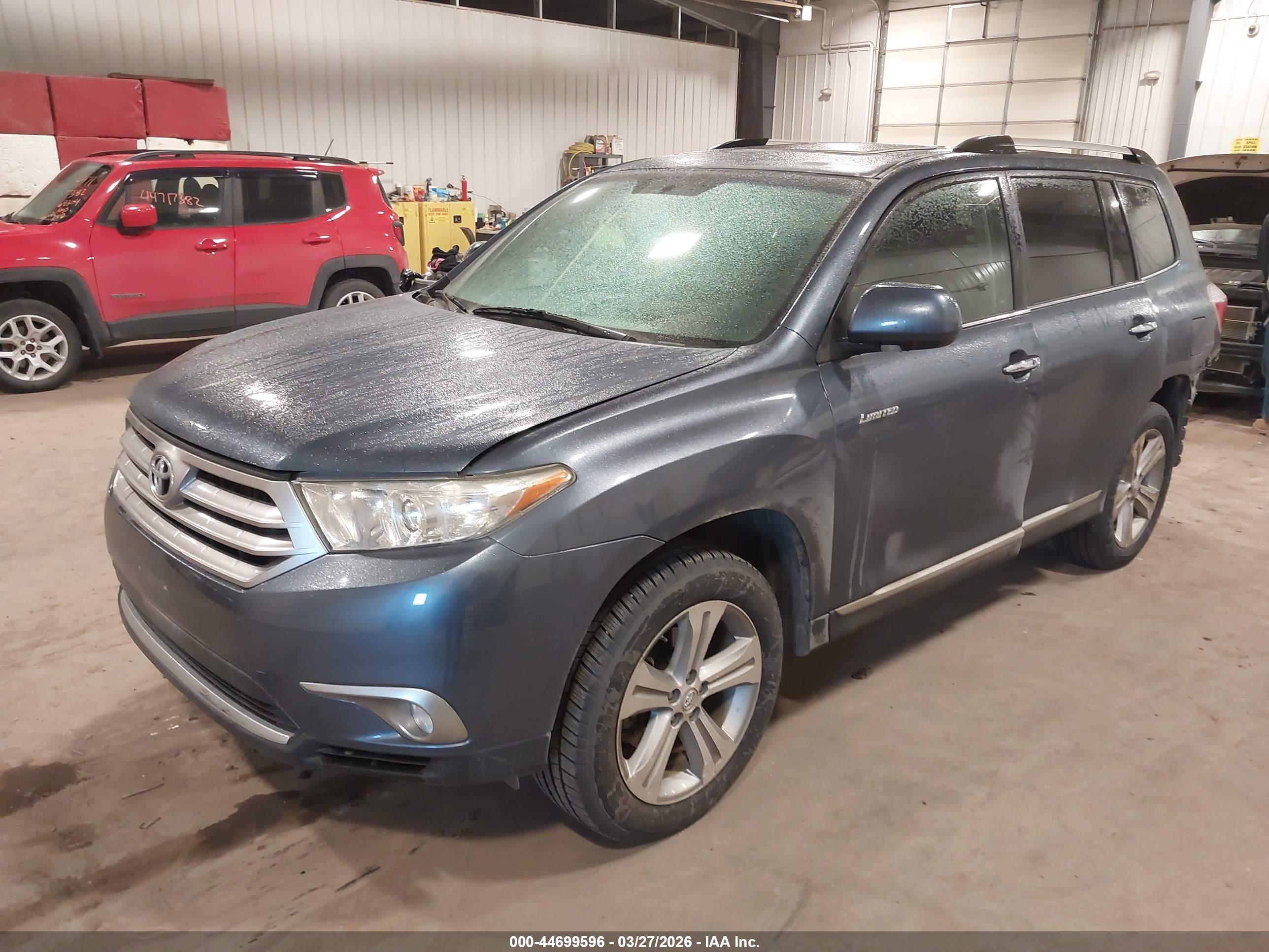 TOYOTA HIGHLANDER image 2