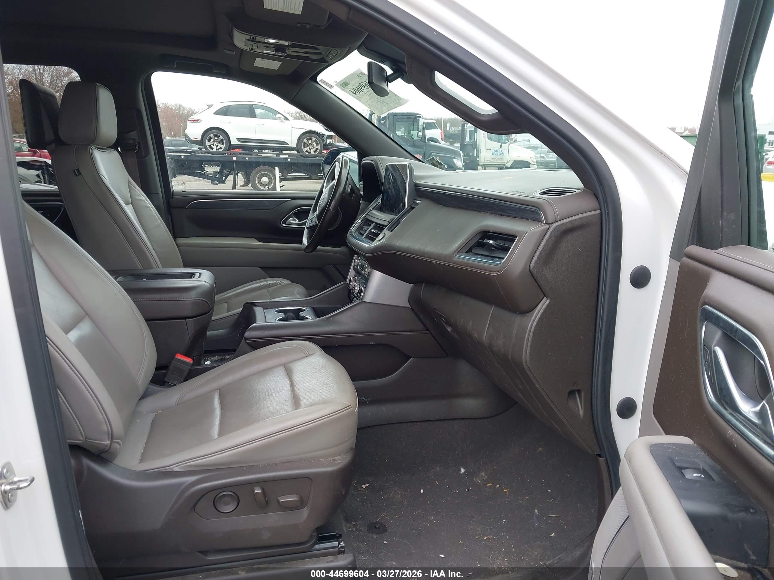 GMC YUKON image 5