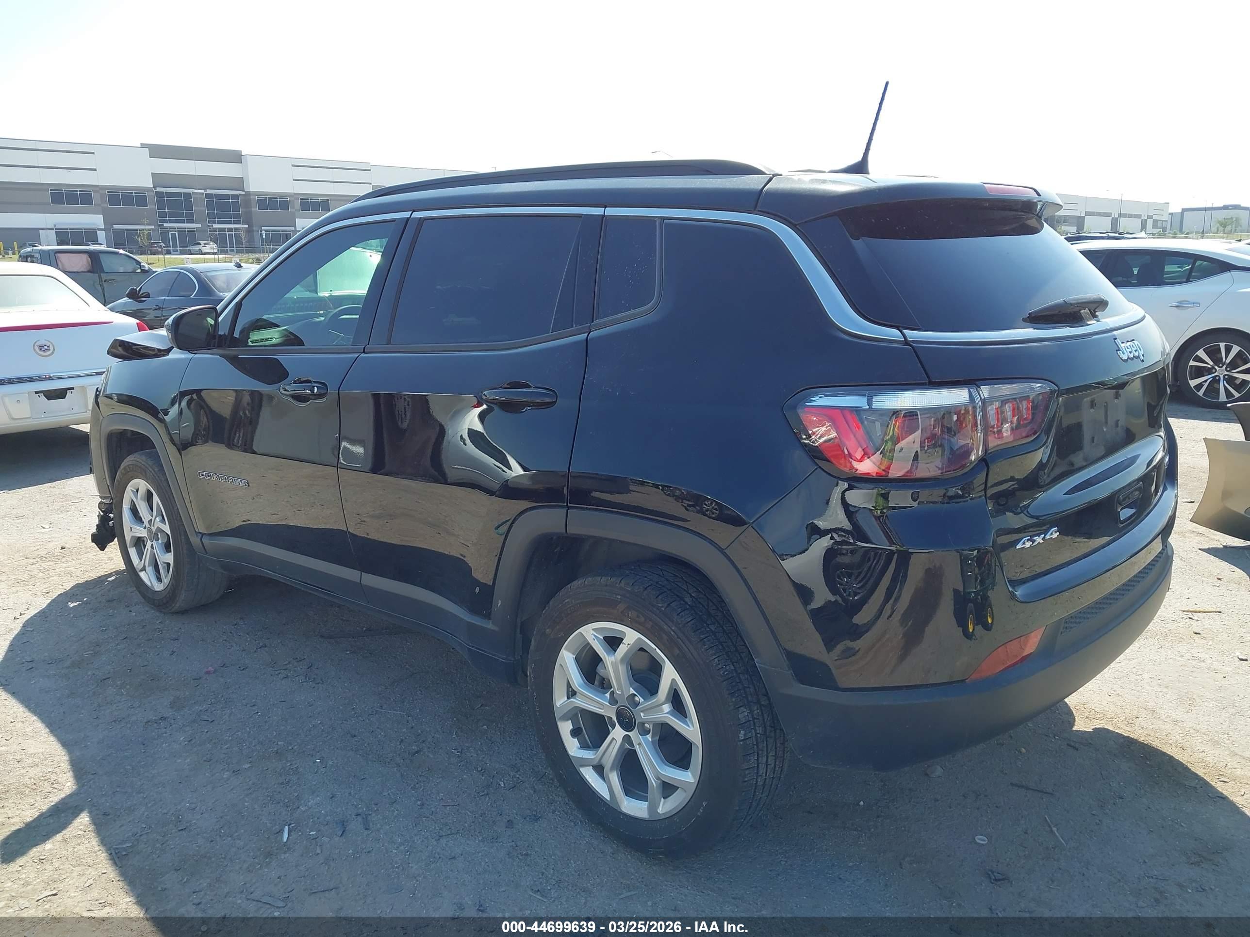 JEEP COMPASS image 3