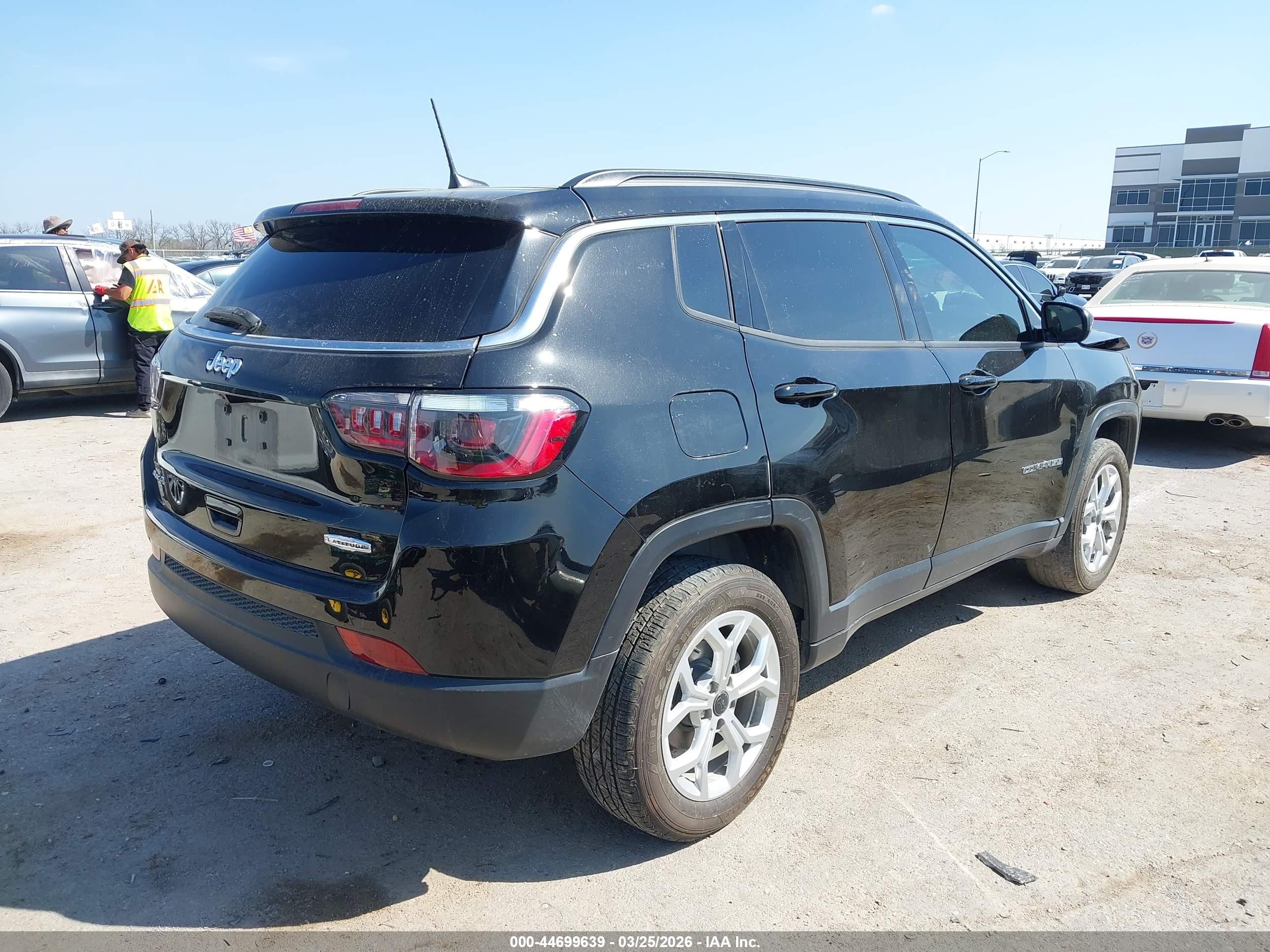 JEEP COMPASS image 4