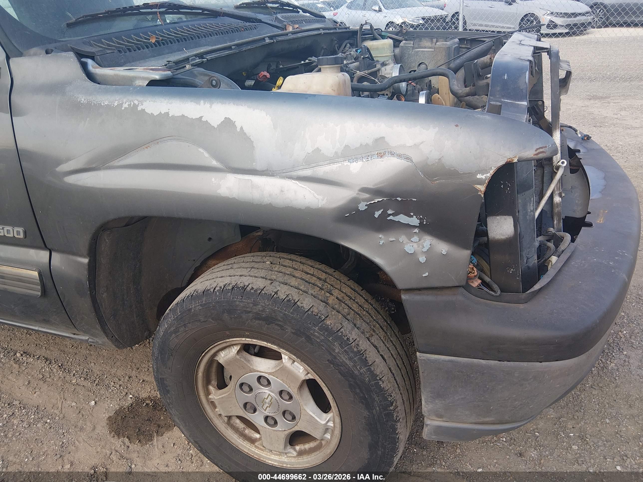CHEVROLET SILVERADO image 6