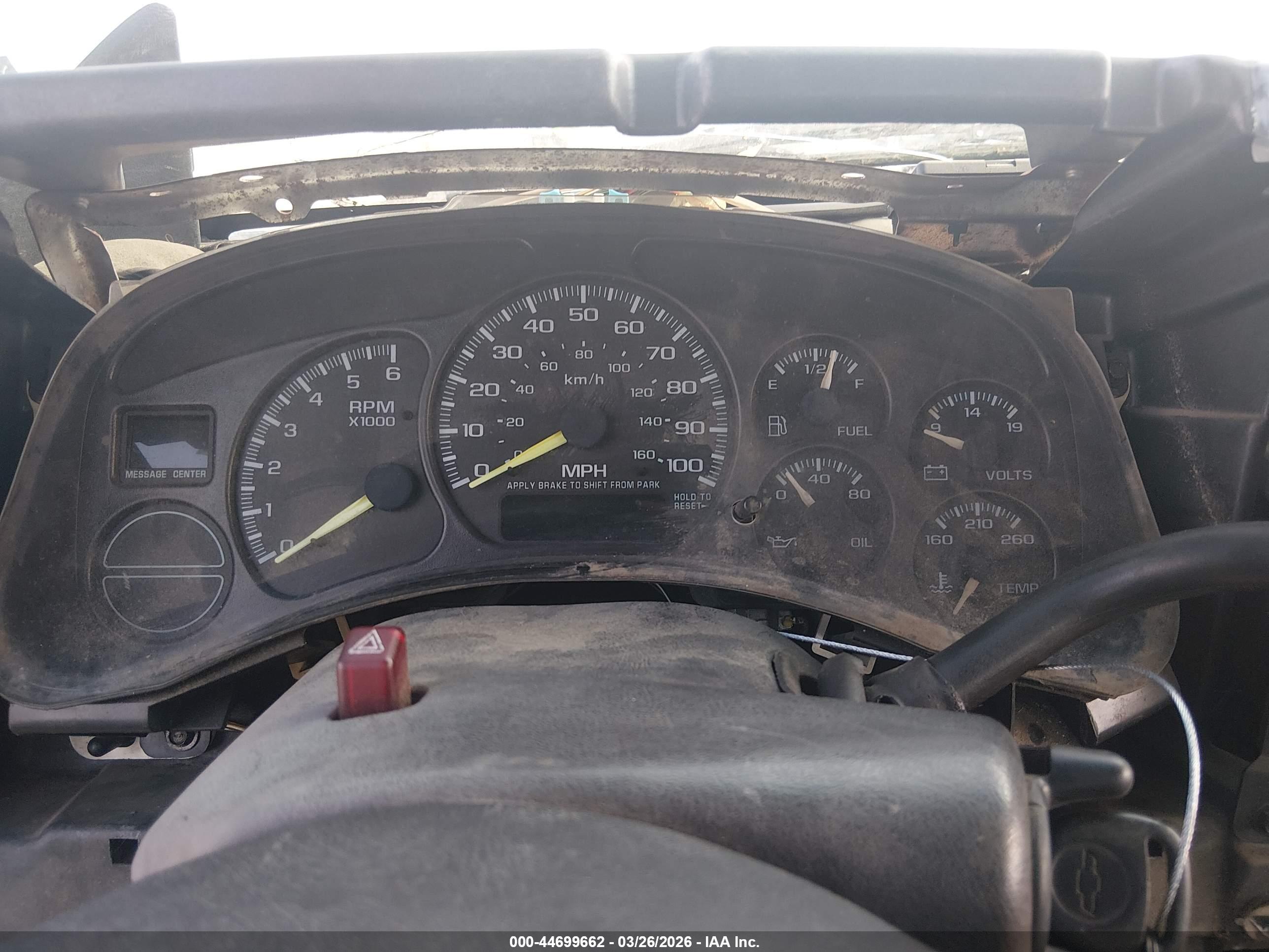 CHEVROLET SILVERADO image 7