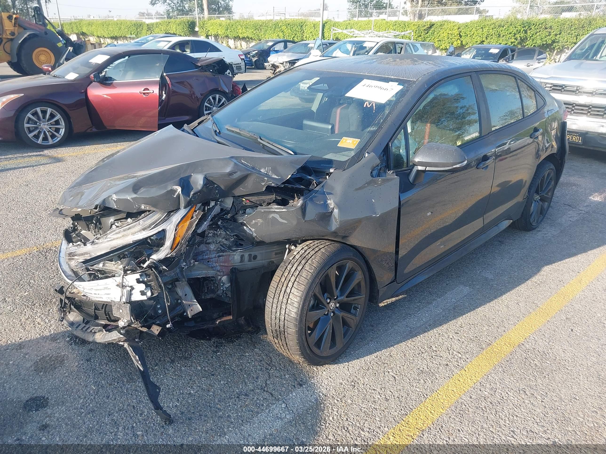 TOYOTA COROLLA image 2