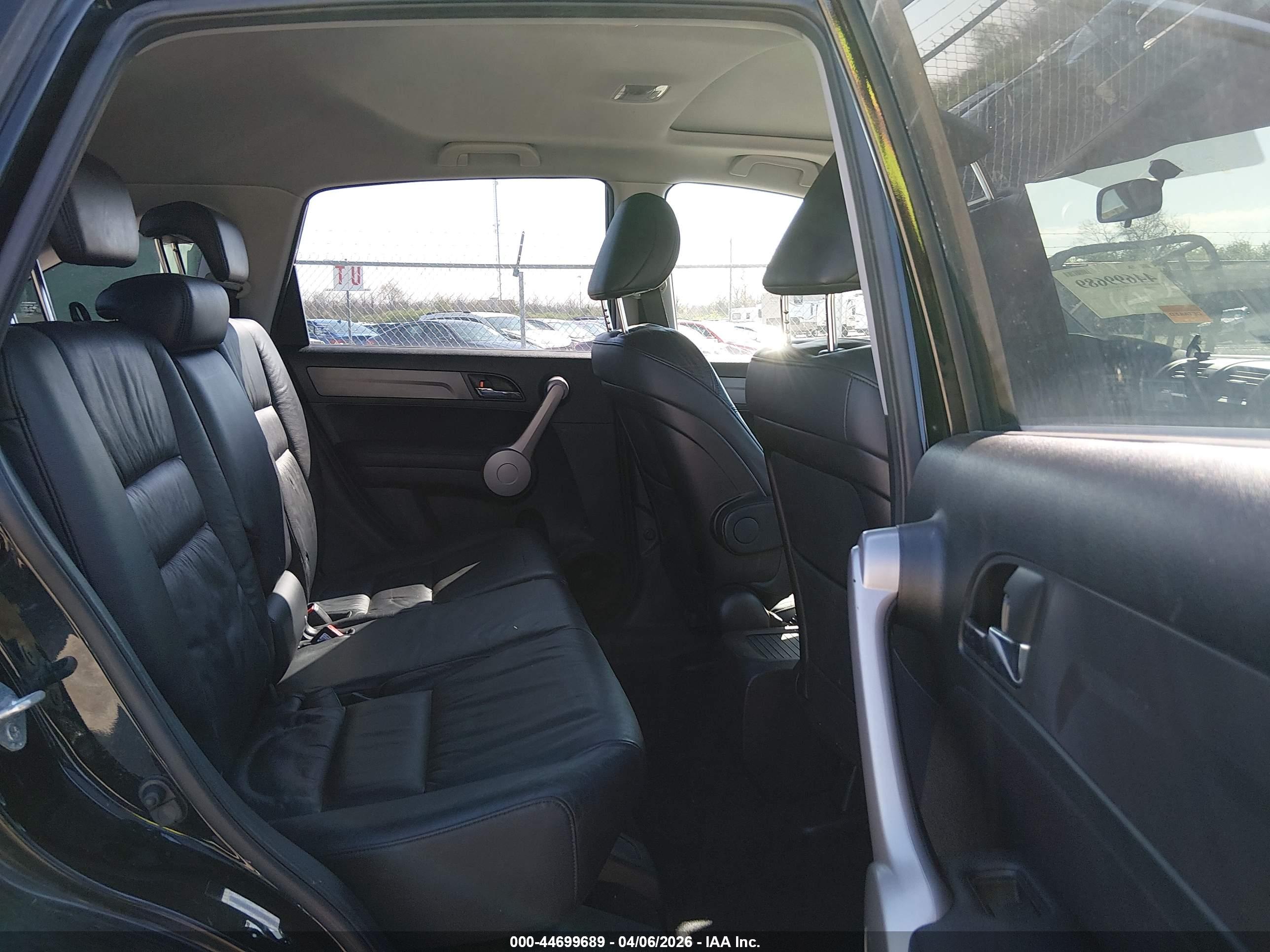 HONDA CR-V image 8