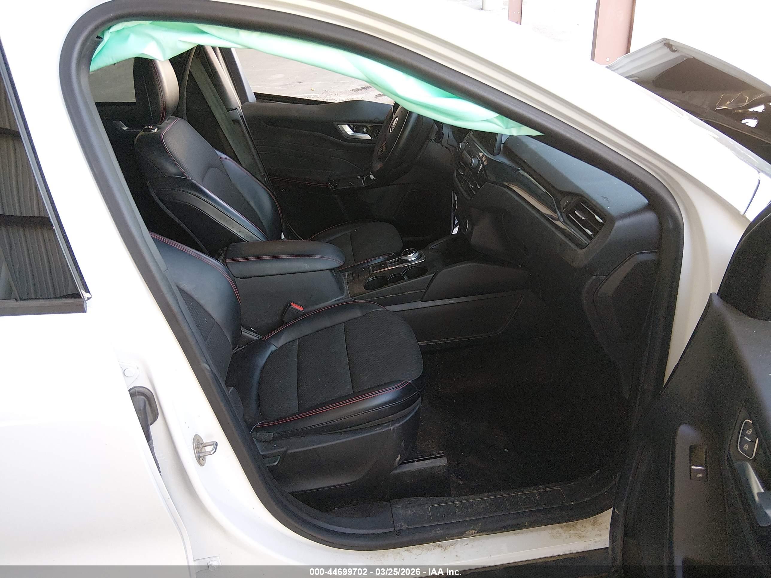 FORD ESCAPE image 5