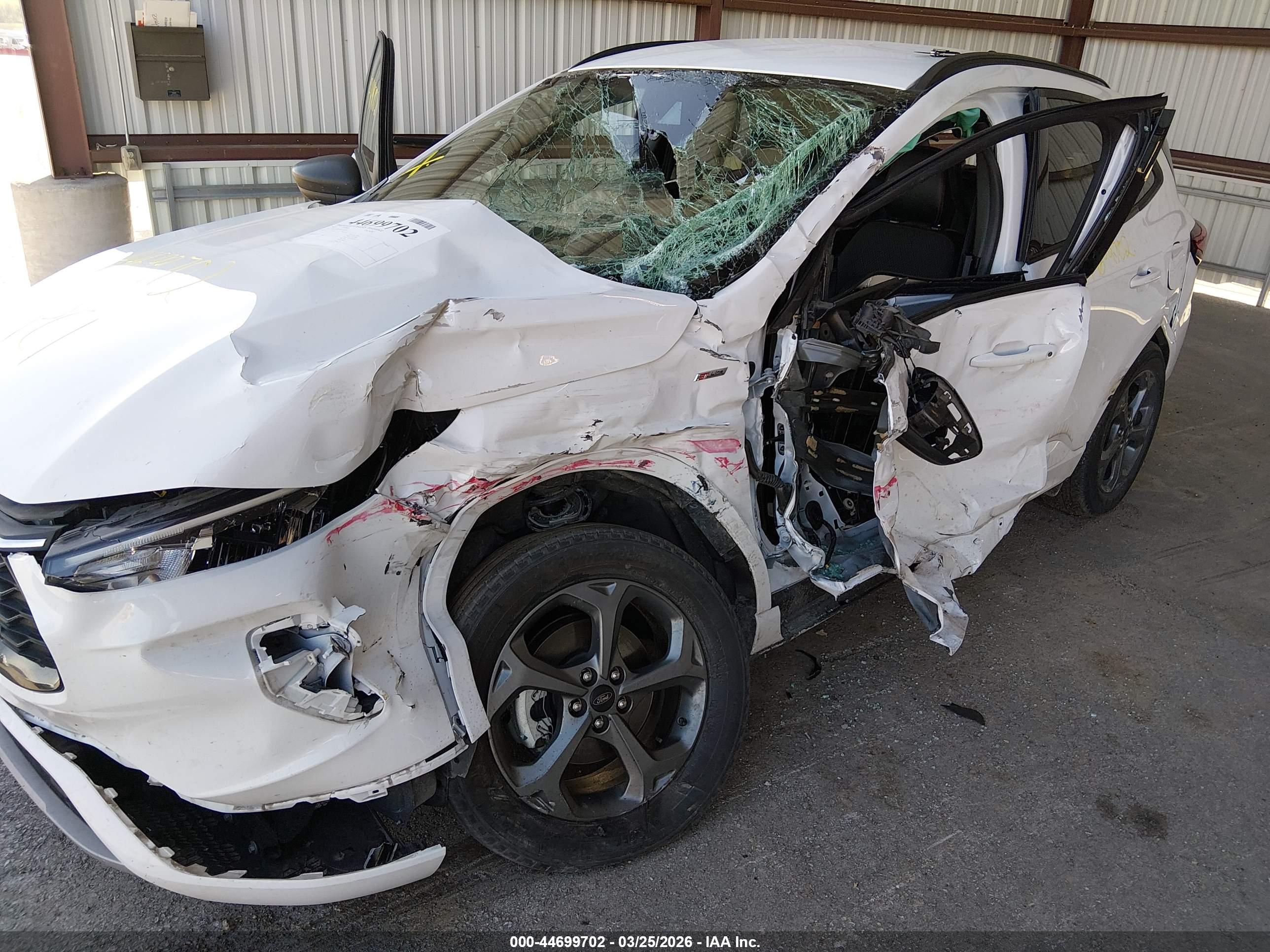 FORD ESCAPE image 6