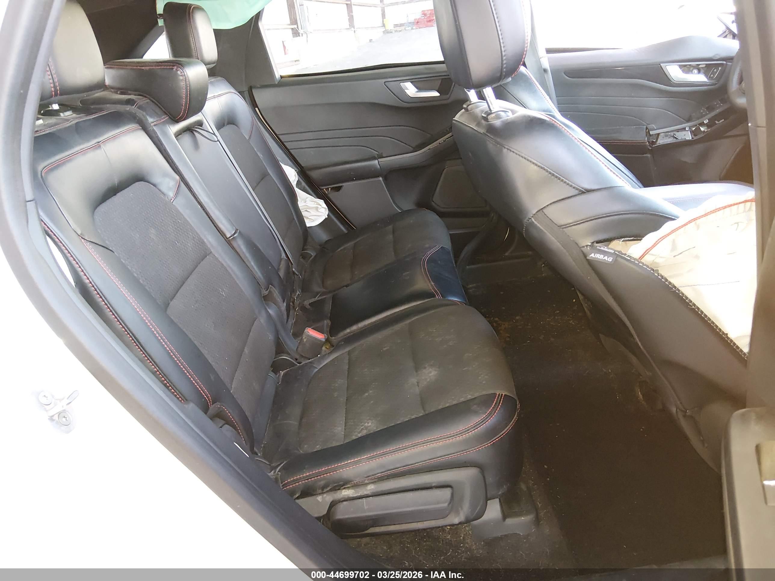 FORD ESCAPE image 8