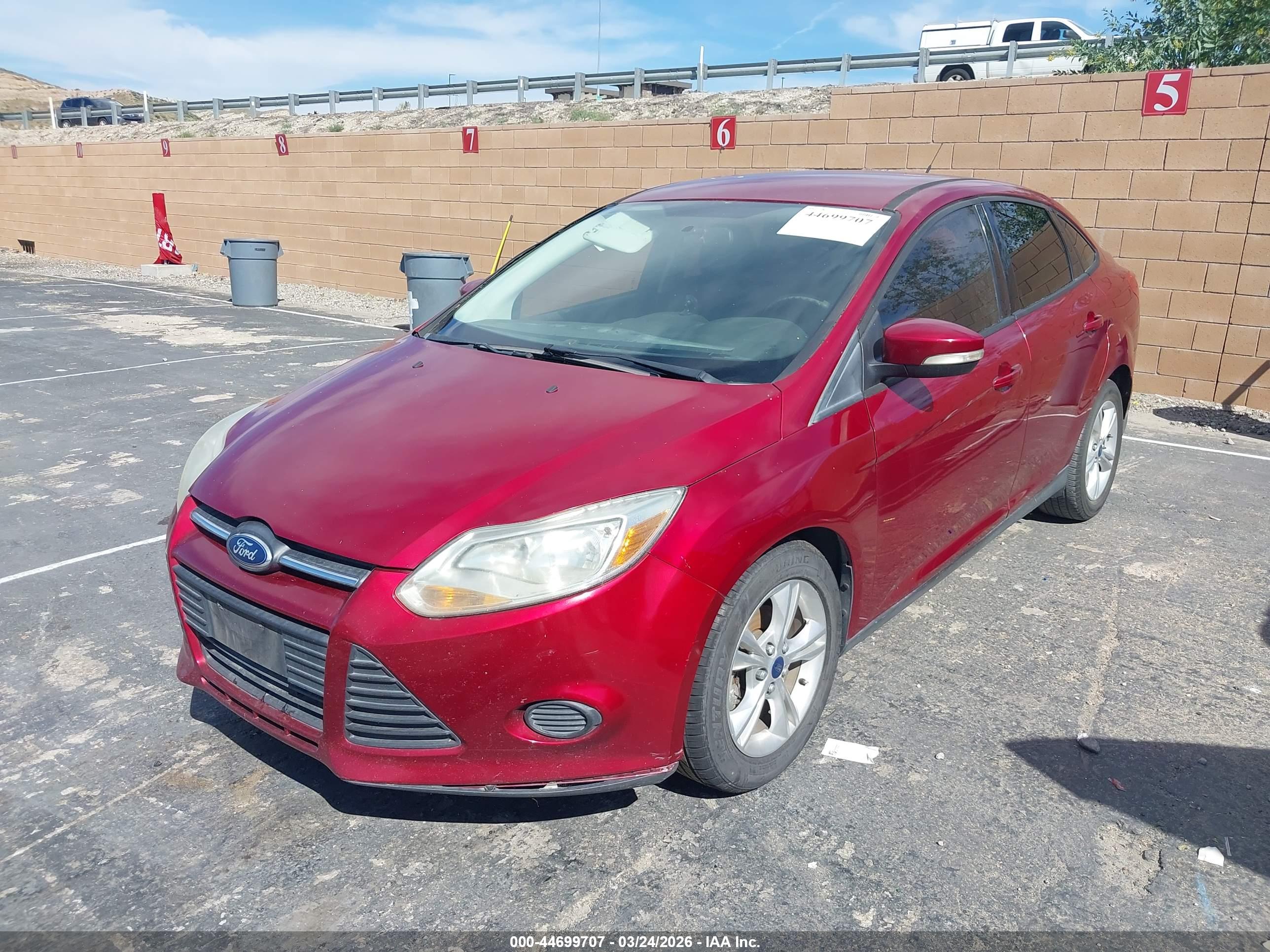 FORD FOCUS image 2