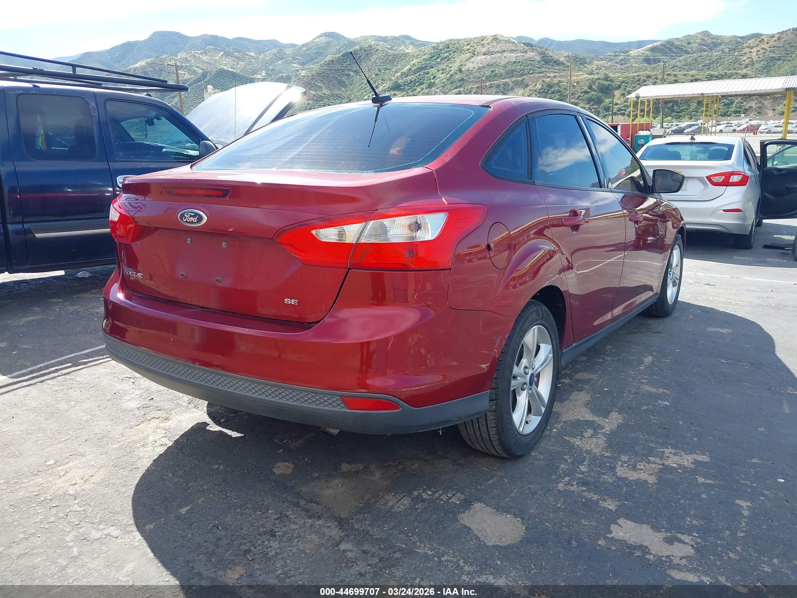 FORD FOCUS image 4
