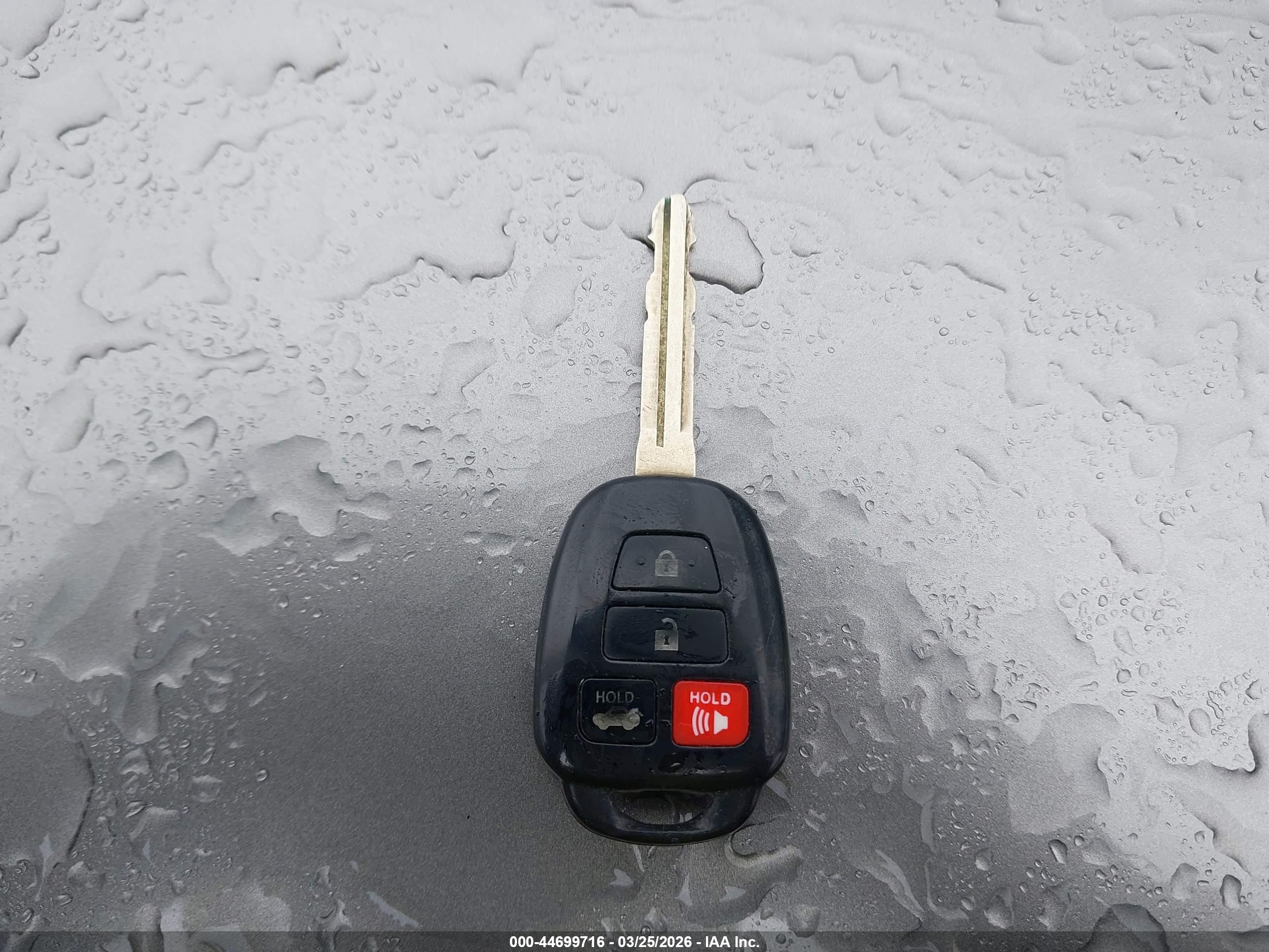 TOYOTA COROLLA image 11
