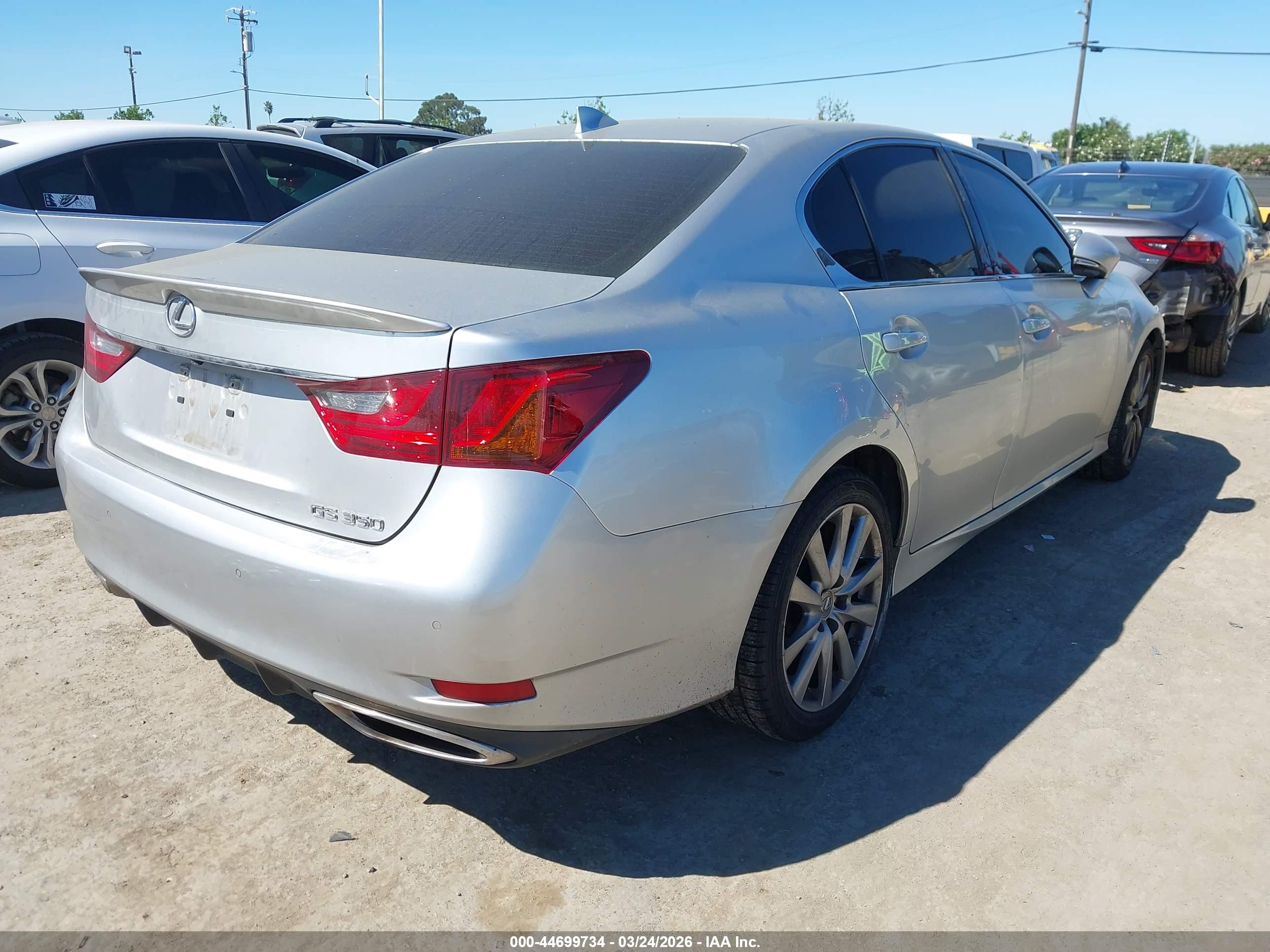 LEXUS GS image 4