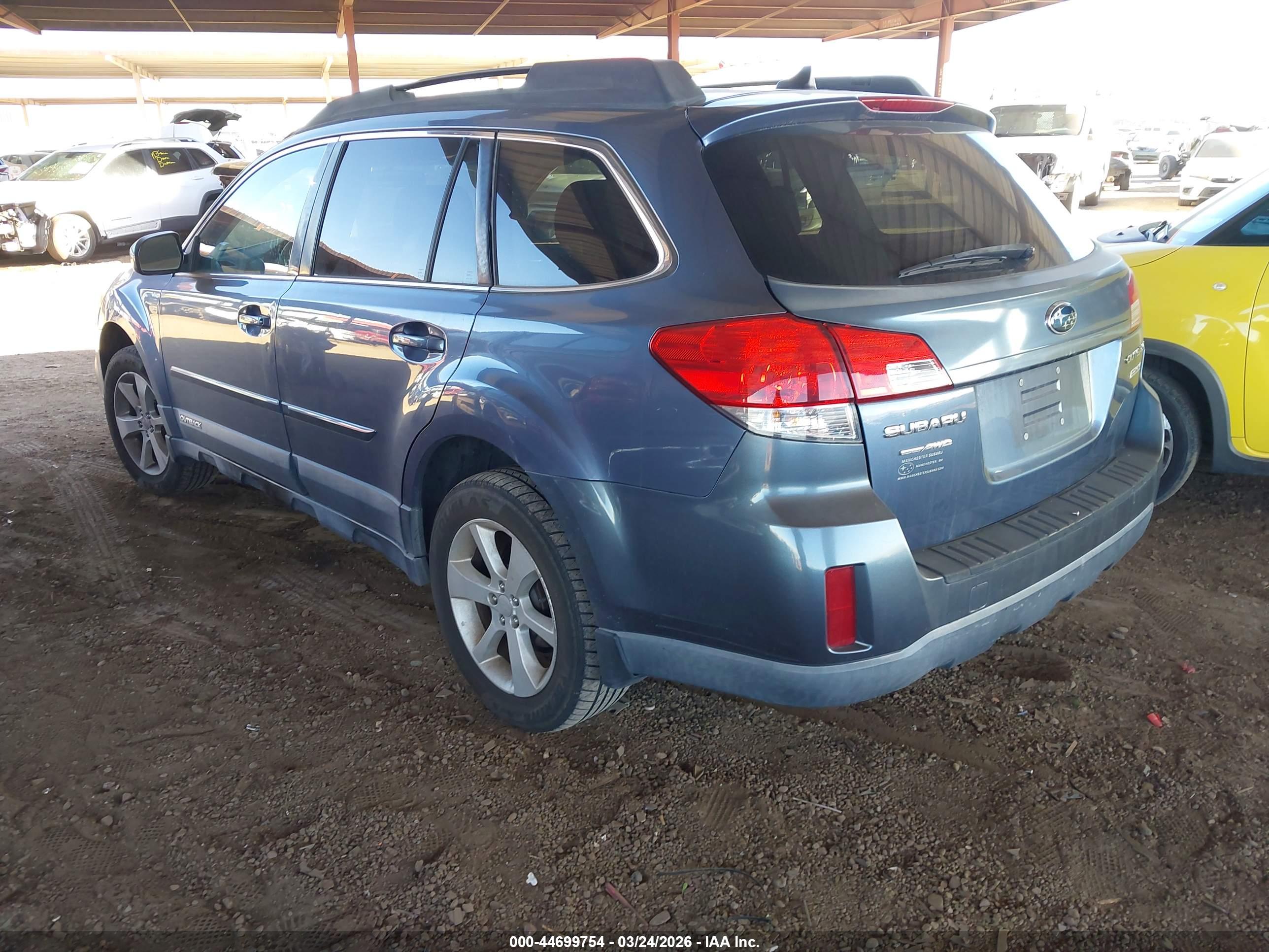 SUBARU OUTBACK image 3
