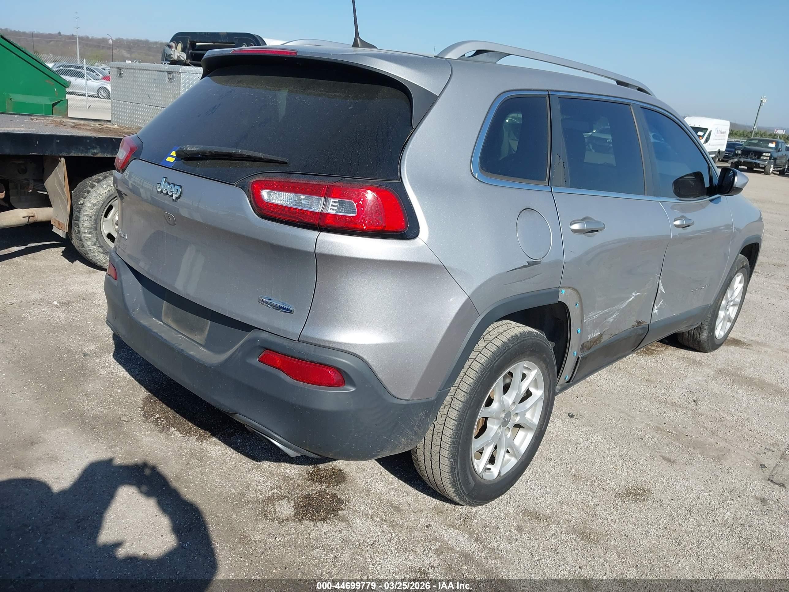 JEEP CHEROKEE image 4