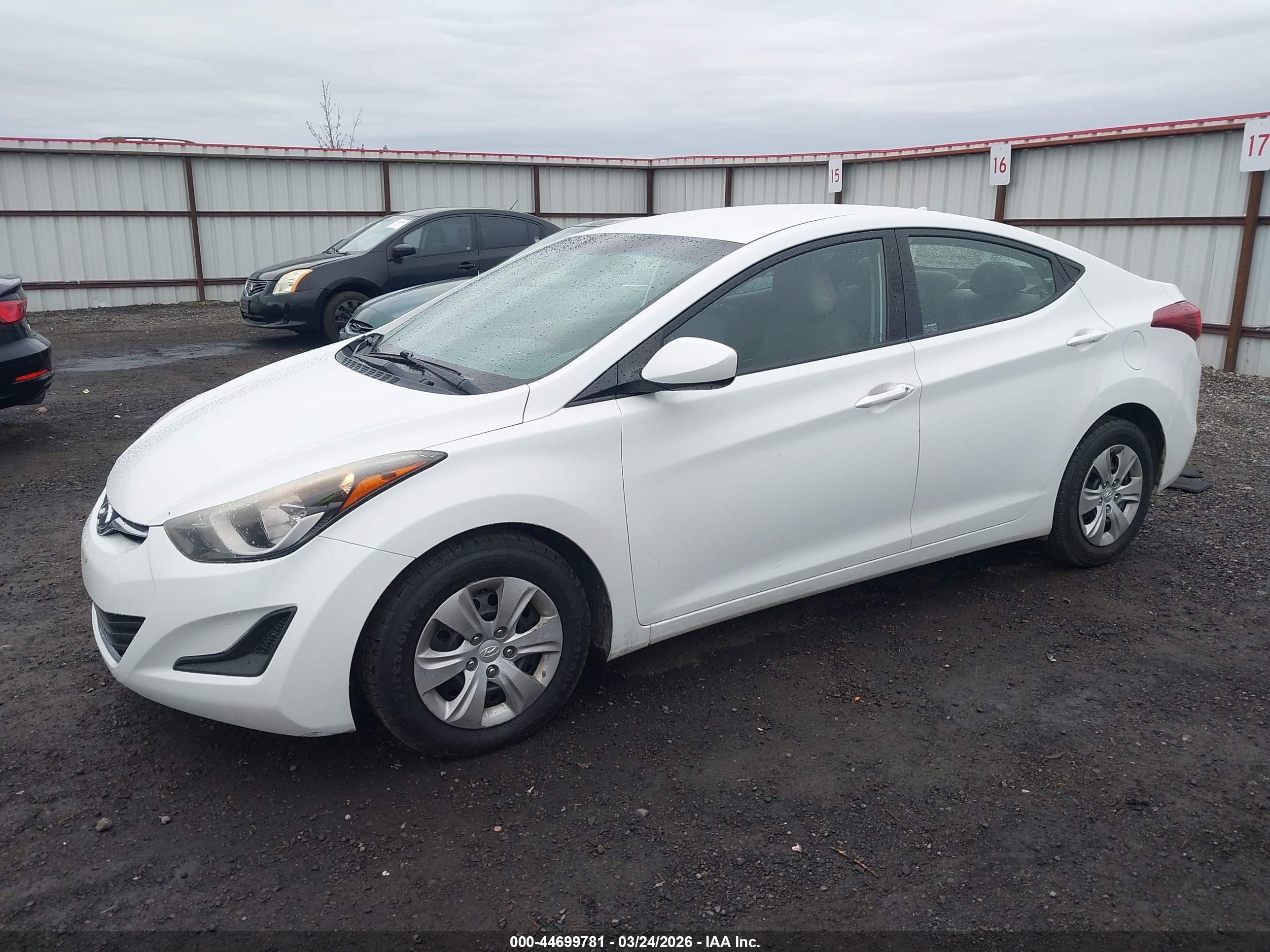 HYUNDAI ELANTRA image 2