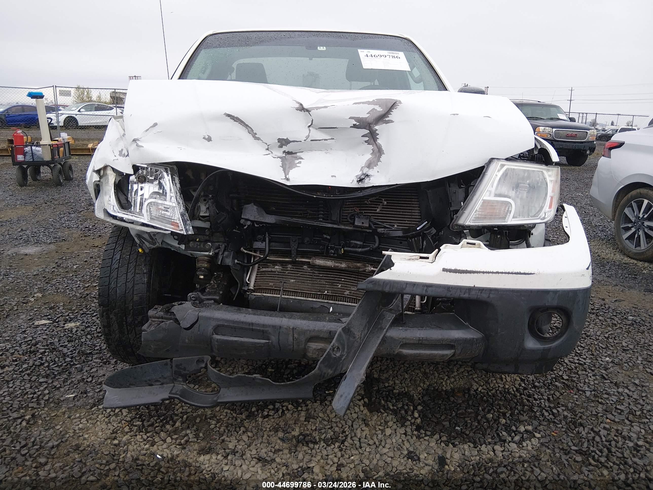 NISSAN FRONTIER image 6