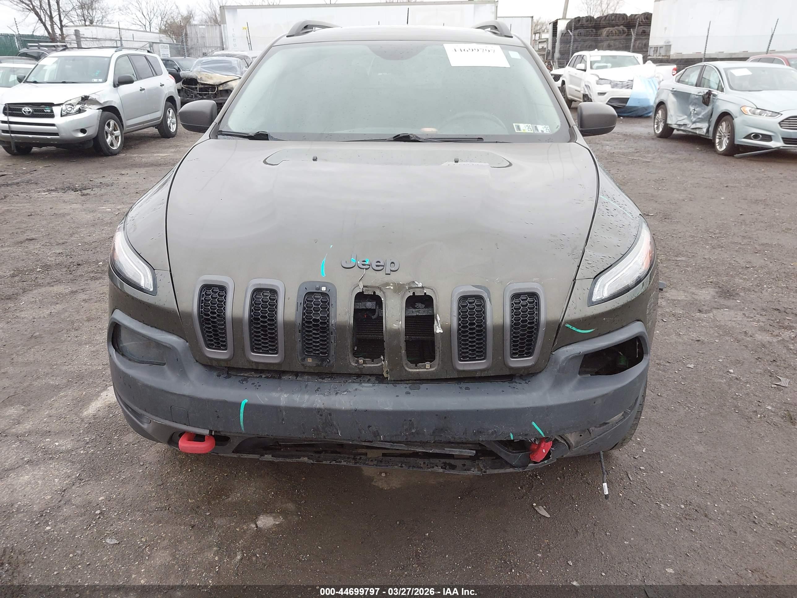 JEEP CHEROKEE image 6