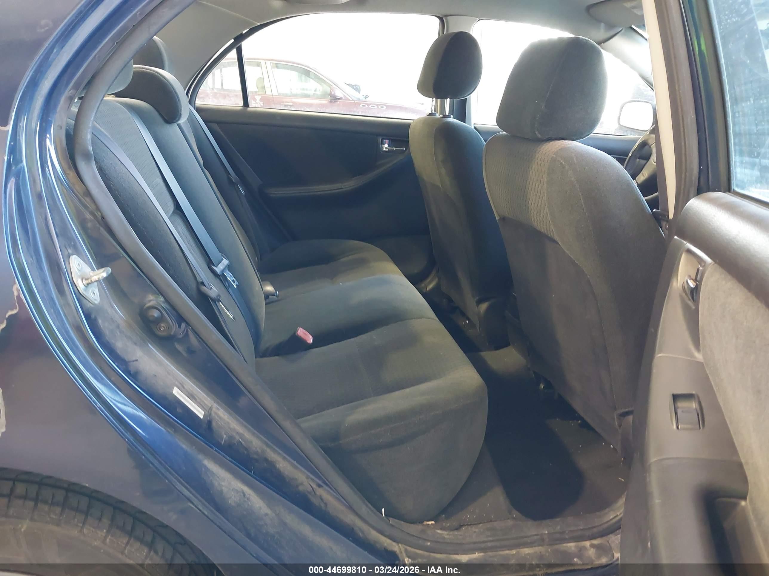 TOYOTA COROLLA image 8