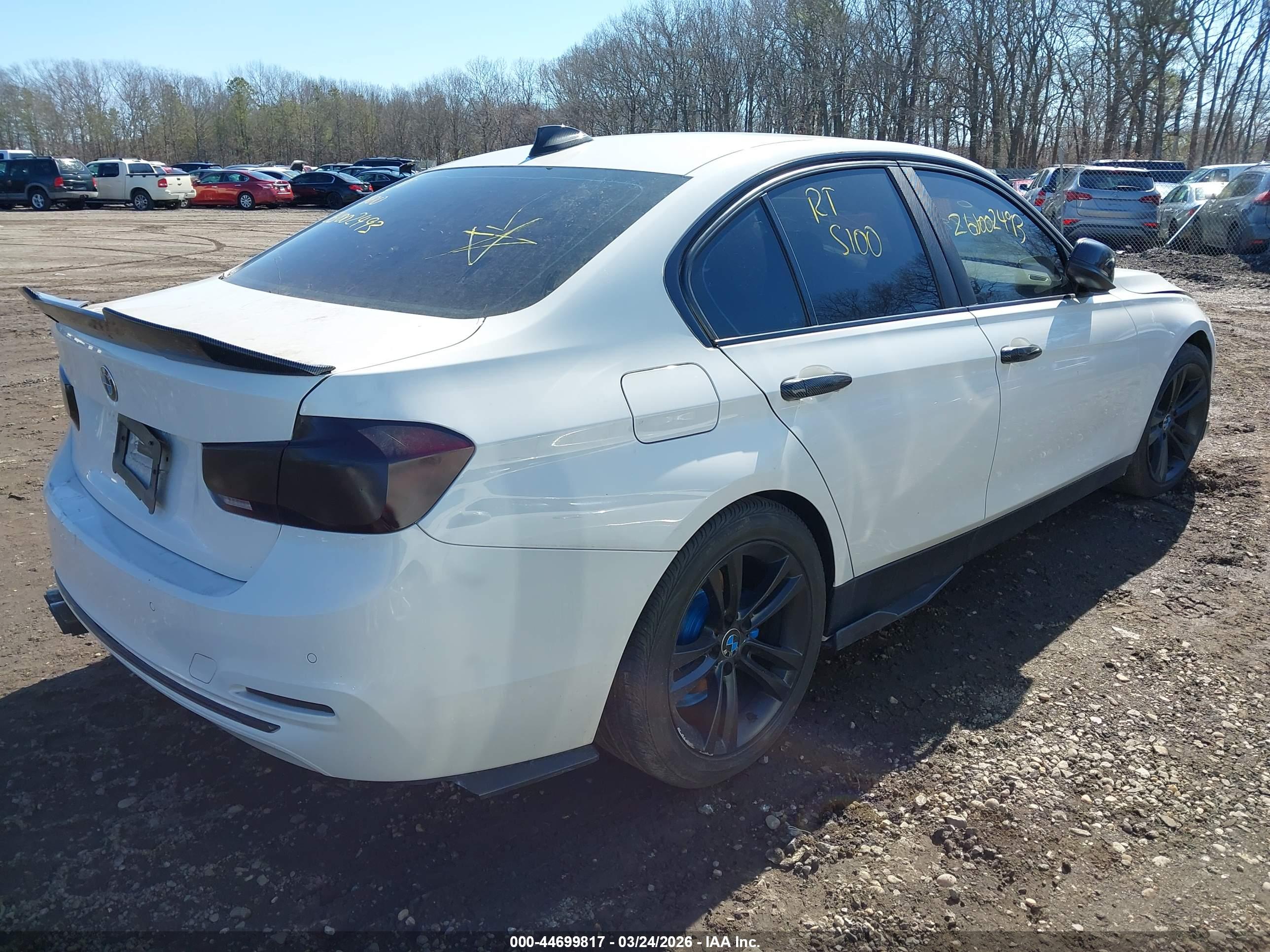 BMW 330I image 4